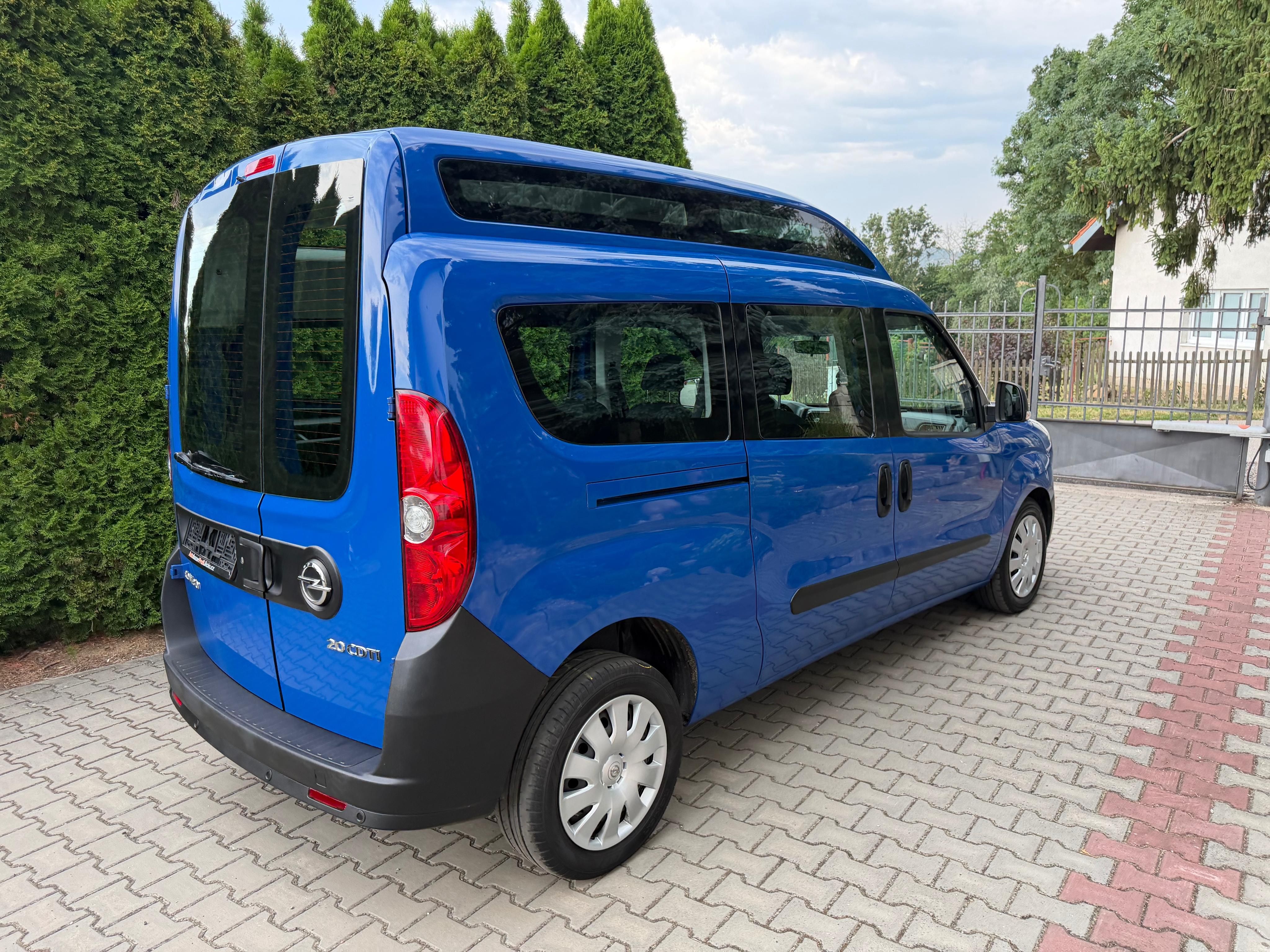 Opel Combo, 2,0 CDti /99kw maxi Nová STK - fotka 6