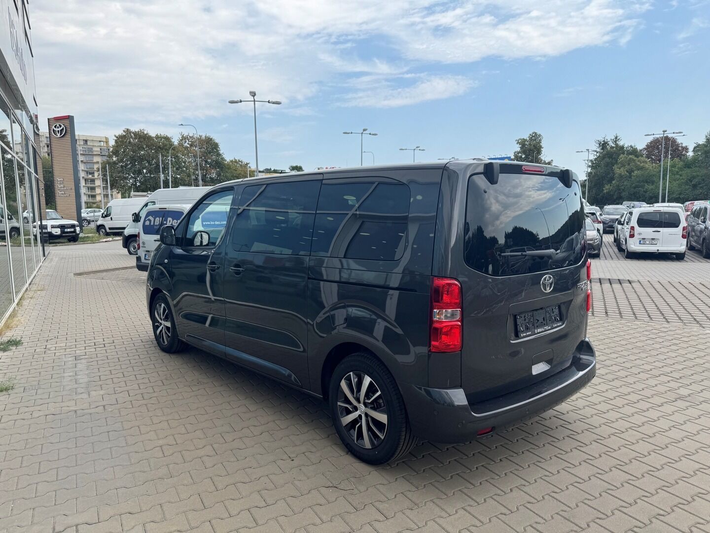 Toyota Proace Verso, 2,2 L1 AT8 7S VIP - fotka 3