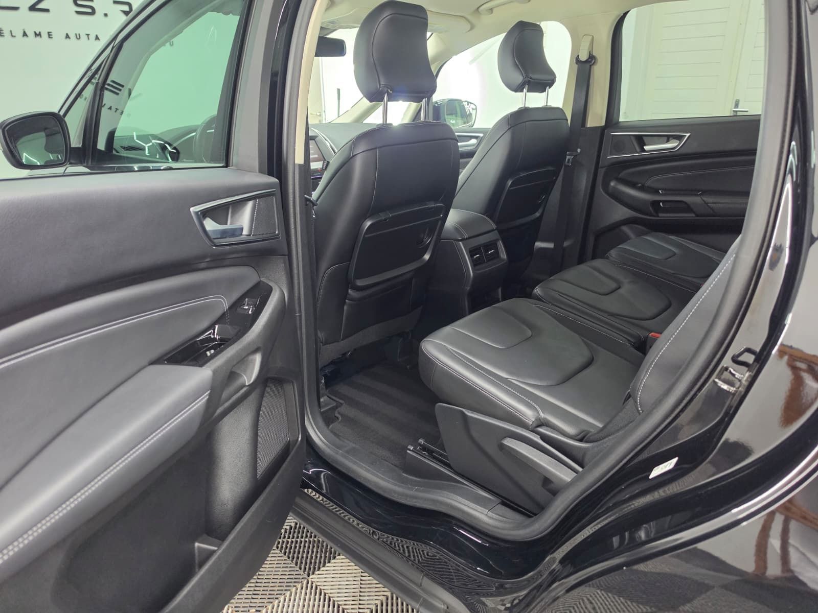 Ford S-MAX - fotka 5