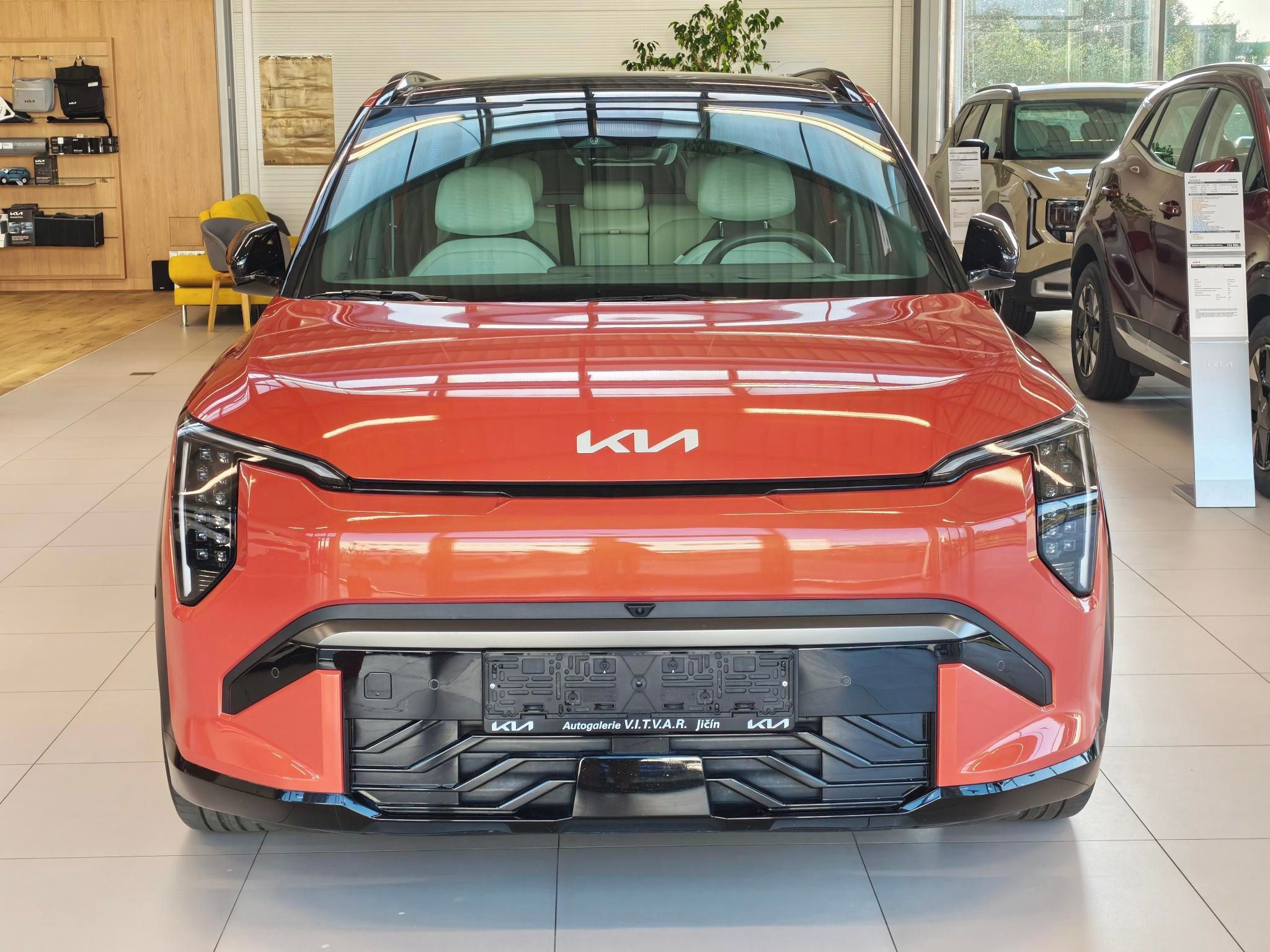 Kia EV3, 4x2 GT-LINE 150 kW + PANORAMA - fotka 2