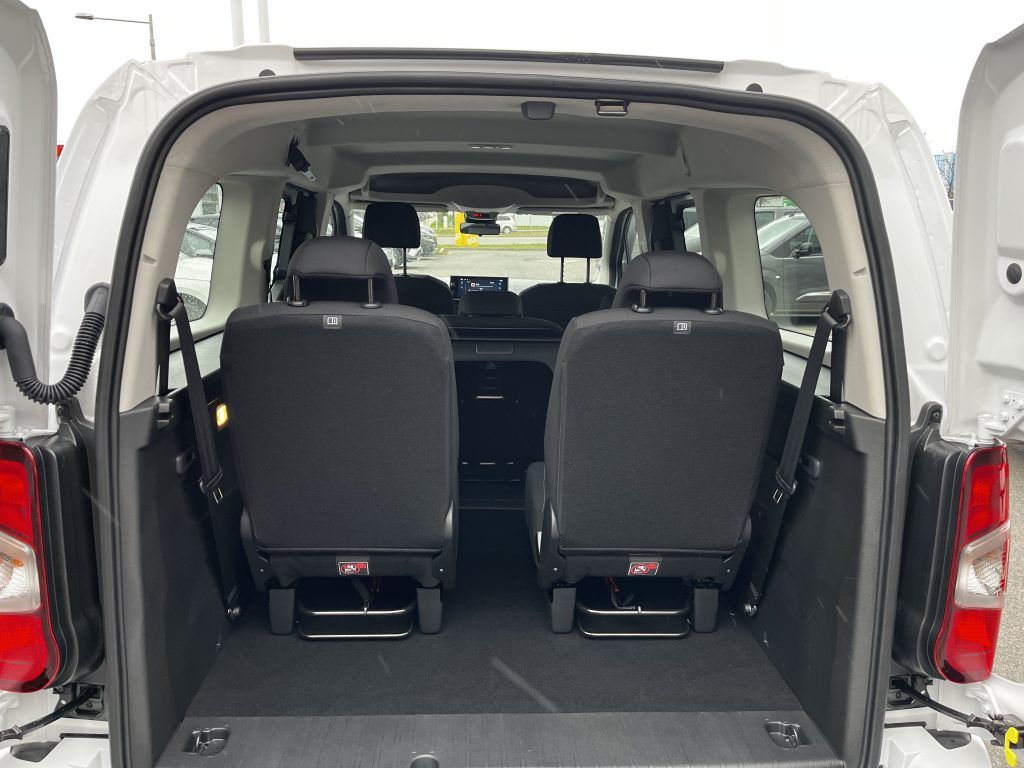 Toyota Proace City Verso, 1.5D MT Business ODBĚR 11/2026 - fotka 6
