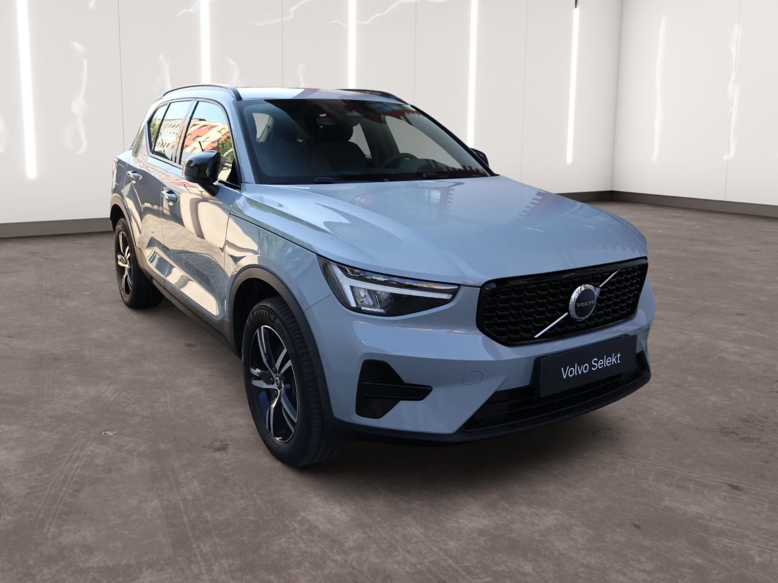 Volvo XC40, Plus, B3 Mild hybrid - fotka 5