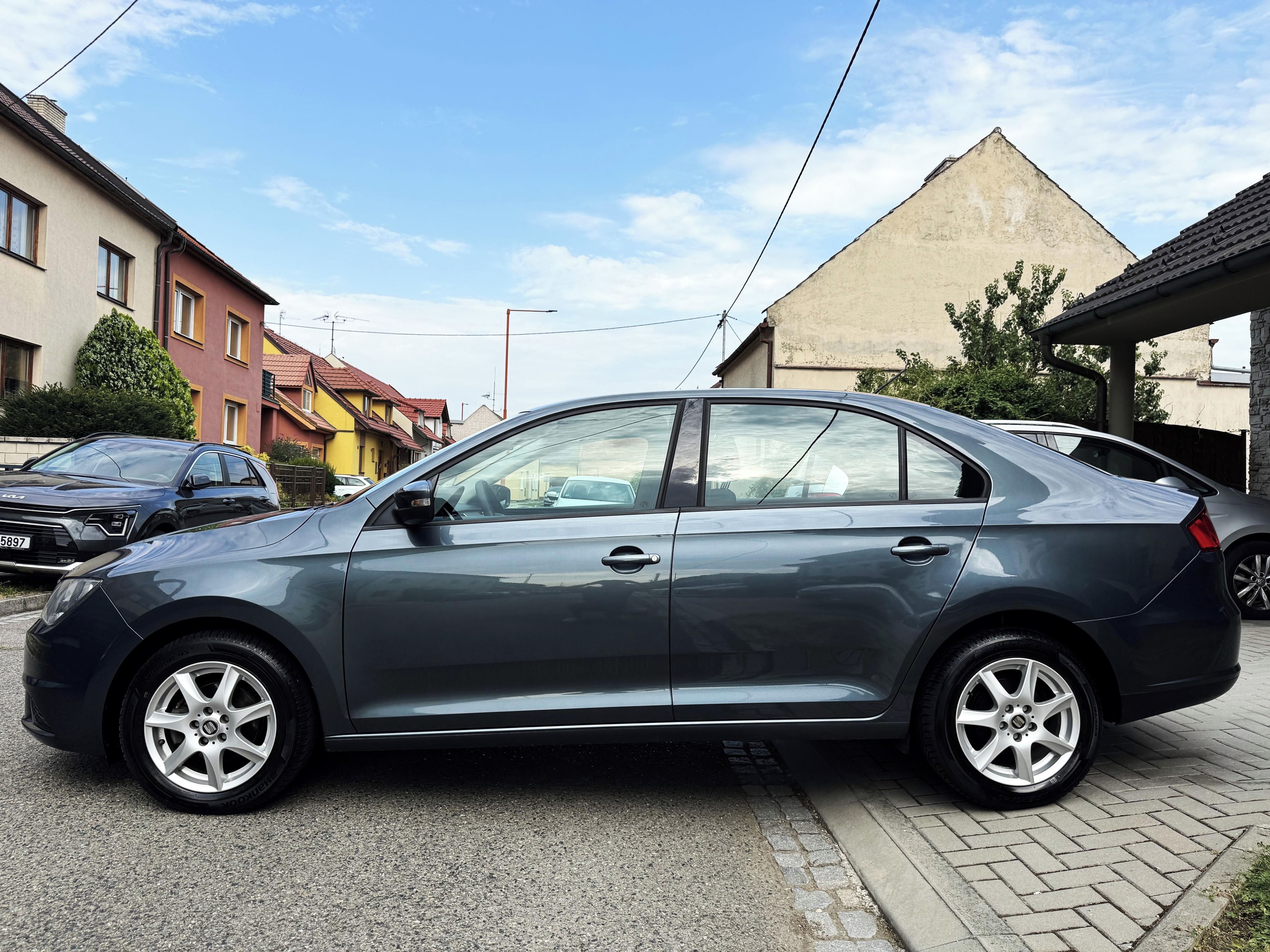 Seat Toledo, 1.2TSI KLIMA, ALU, 6x AIRBAG, - fotka 4