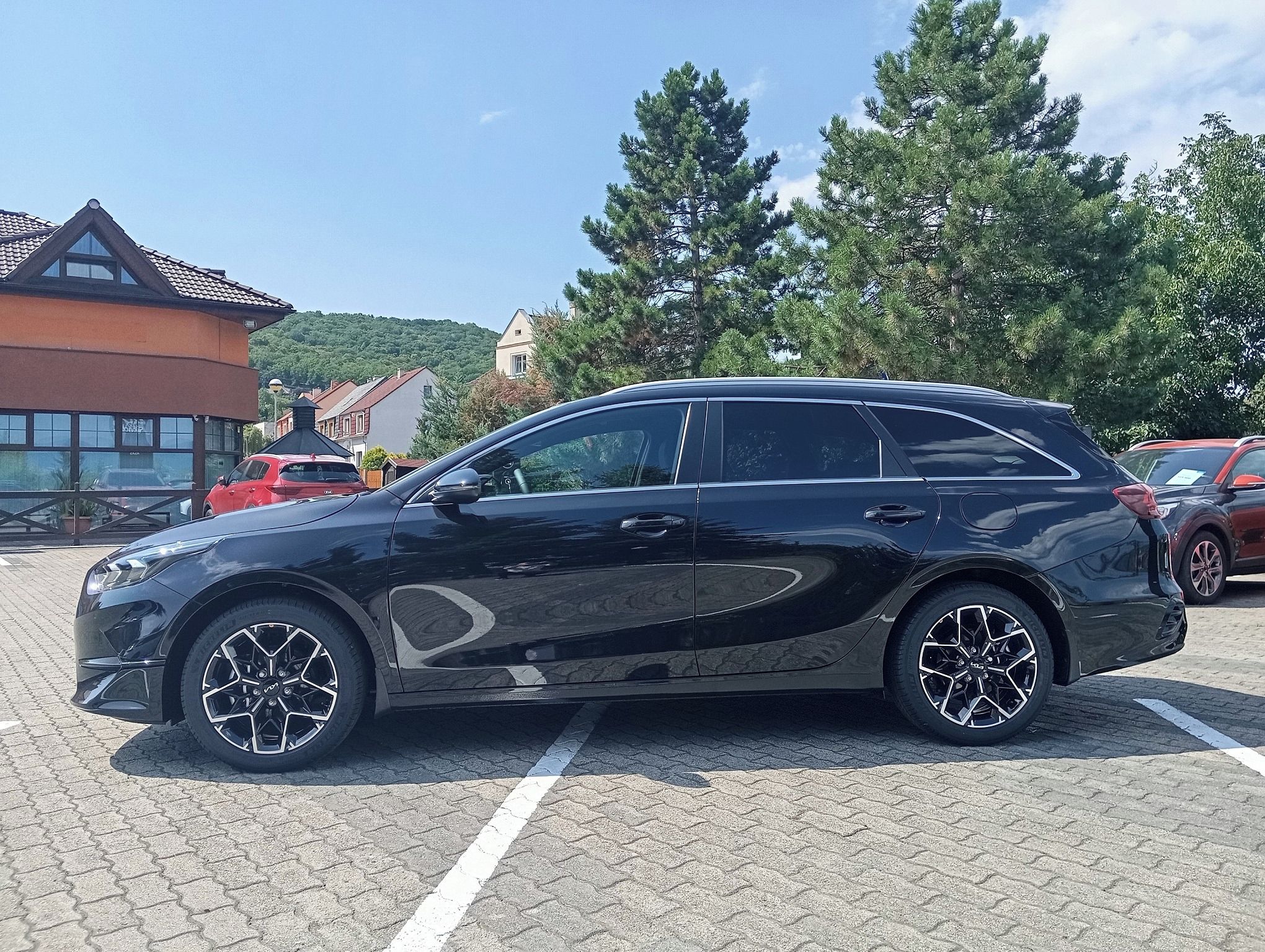Kia Cee´d SW, 1.5 T-GDi EDICE 30 SLEVA - fotka 5