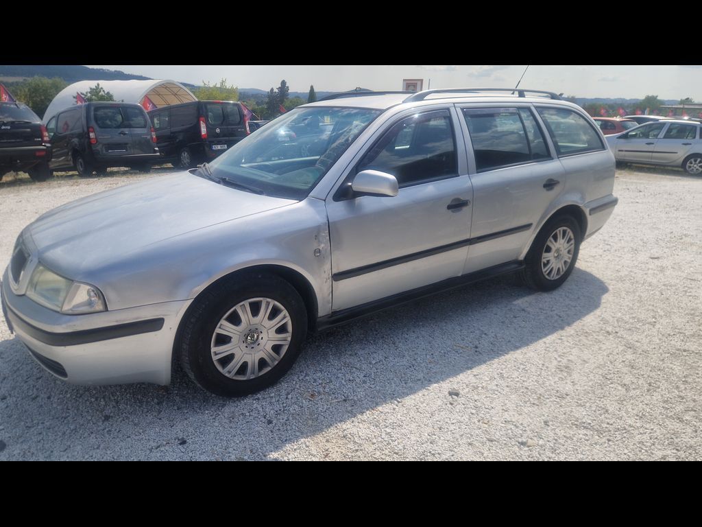 Škoda Octavia, 1,9 TDI - fotka 2