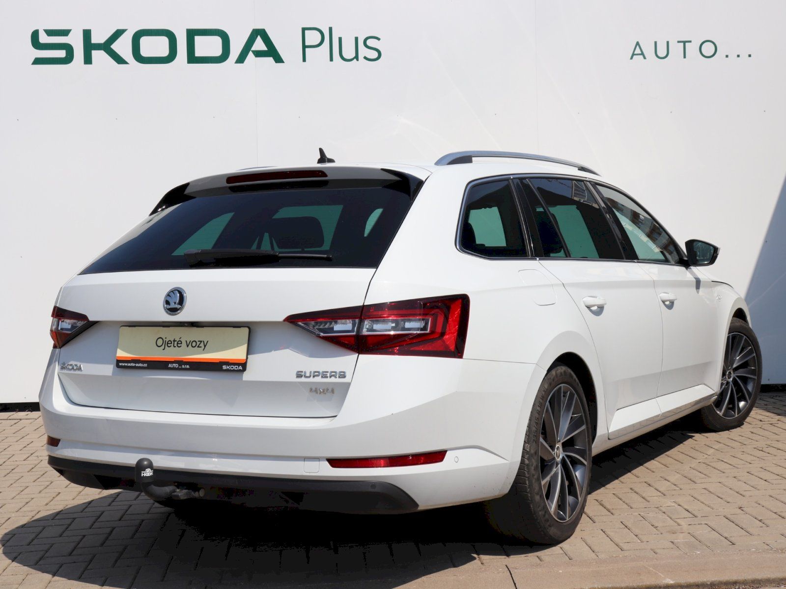Škoda Superb, Superb Combi L&K 4X4 2.0 TDI / - fotka 2