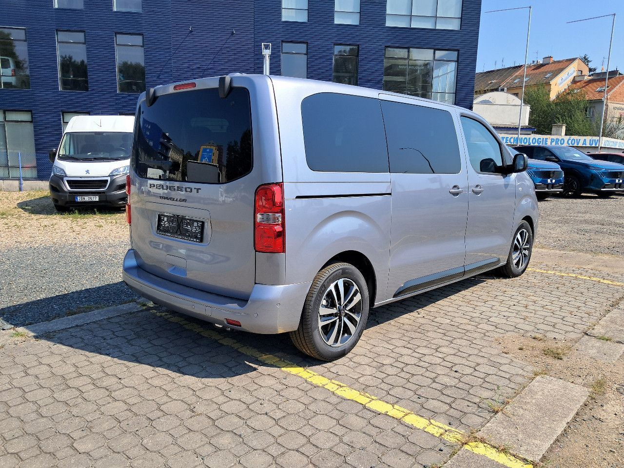 Peugeot Traveller, Active L2 2.2 BlueHDi 180 S&S - fotka 5