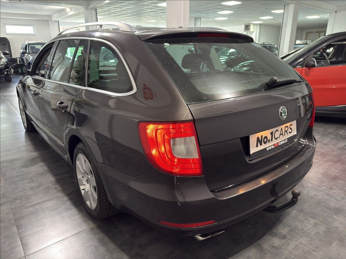 Škoda Superb, 2,0   TDI 103KW ELEGANCE XEN - fotka 4