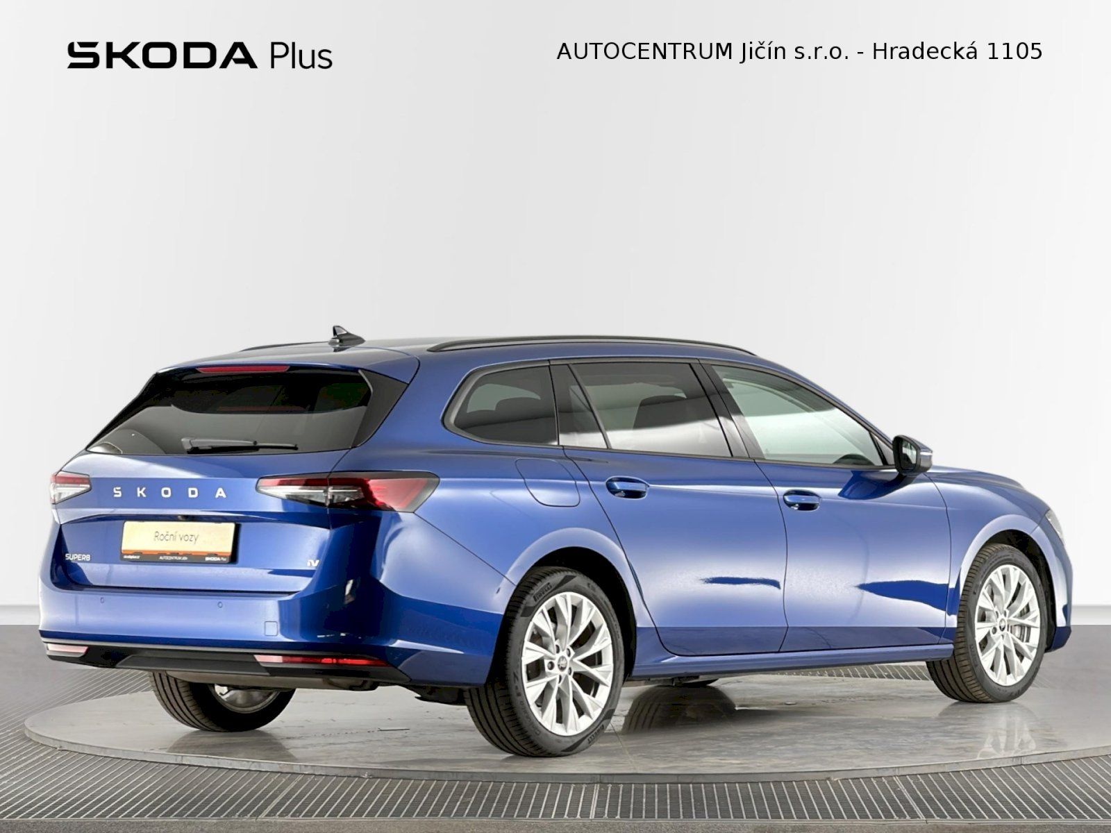 Škoda Superb, Combi iV DSG 1.5TSI 150kW Sele - fotka 2
