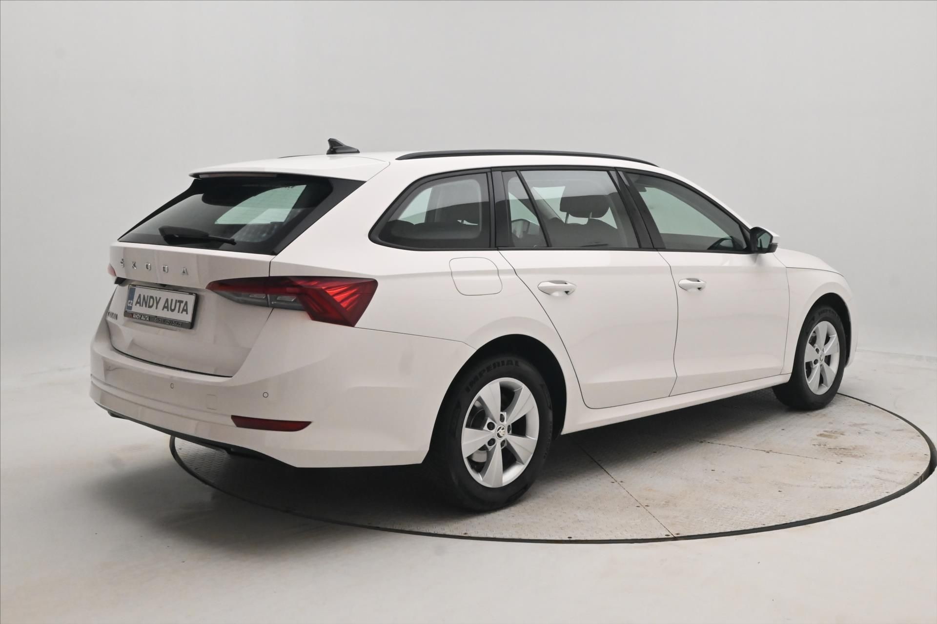 Škoda Octavia, 2,0 TDI 110kW DSG Ambition Zár - fotka 5