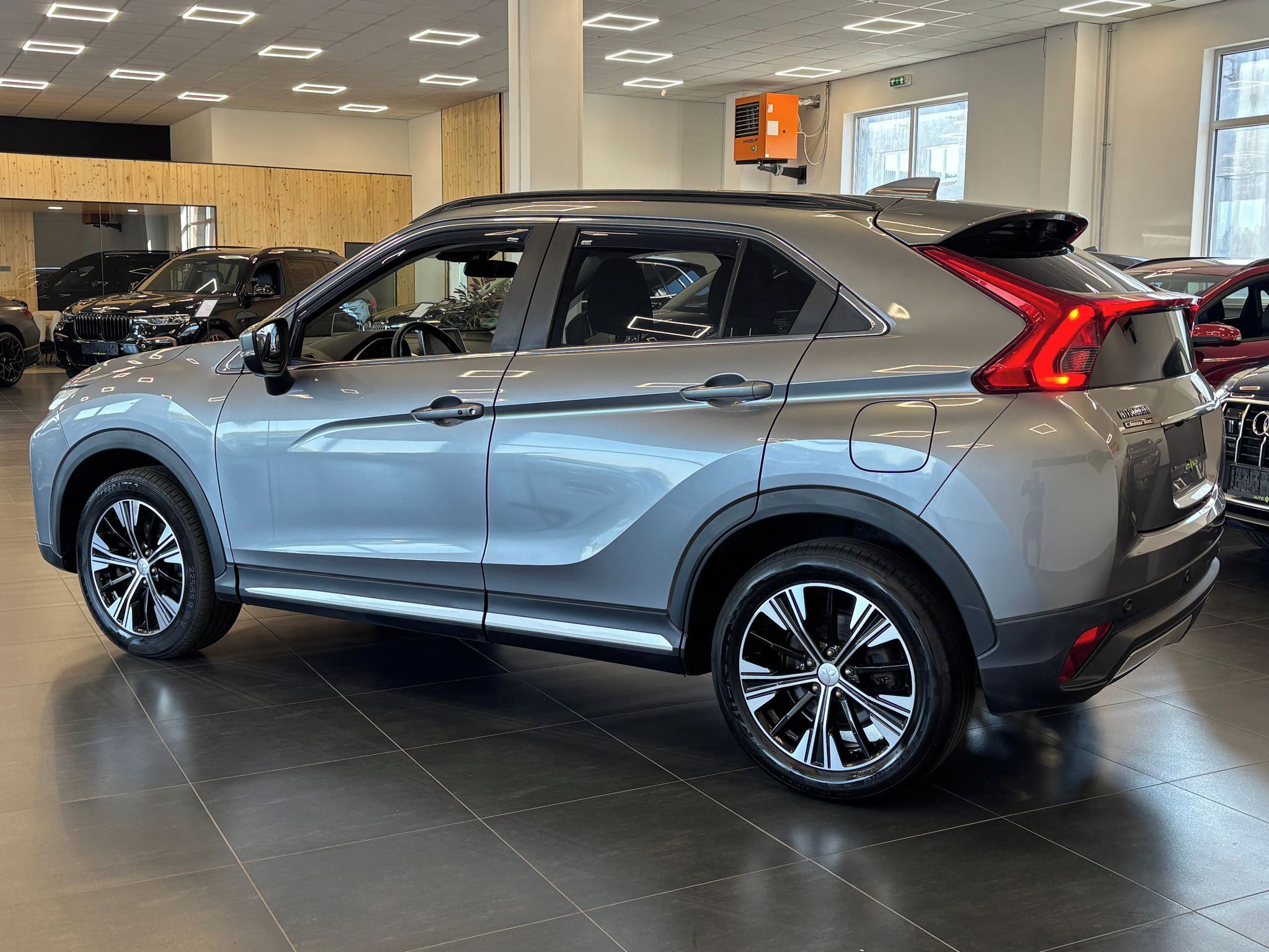 Mitsubishi Eclipse Cross, S-AWC, 1. majitel, Xenon, LED - fotka 4