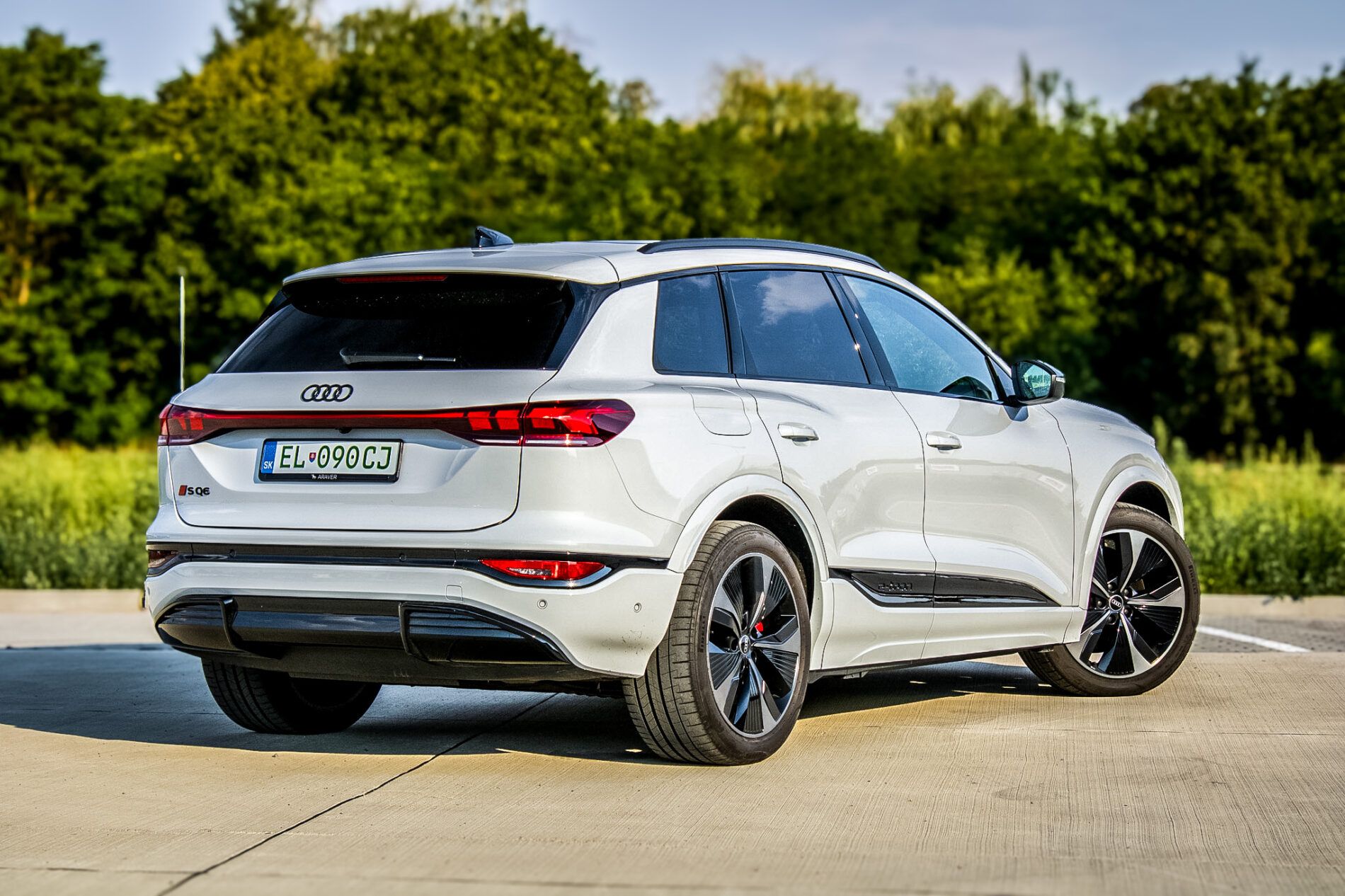 Audi, SQ6 - fotka 6