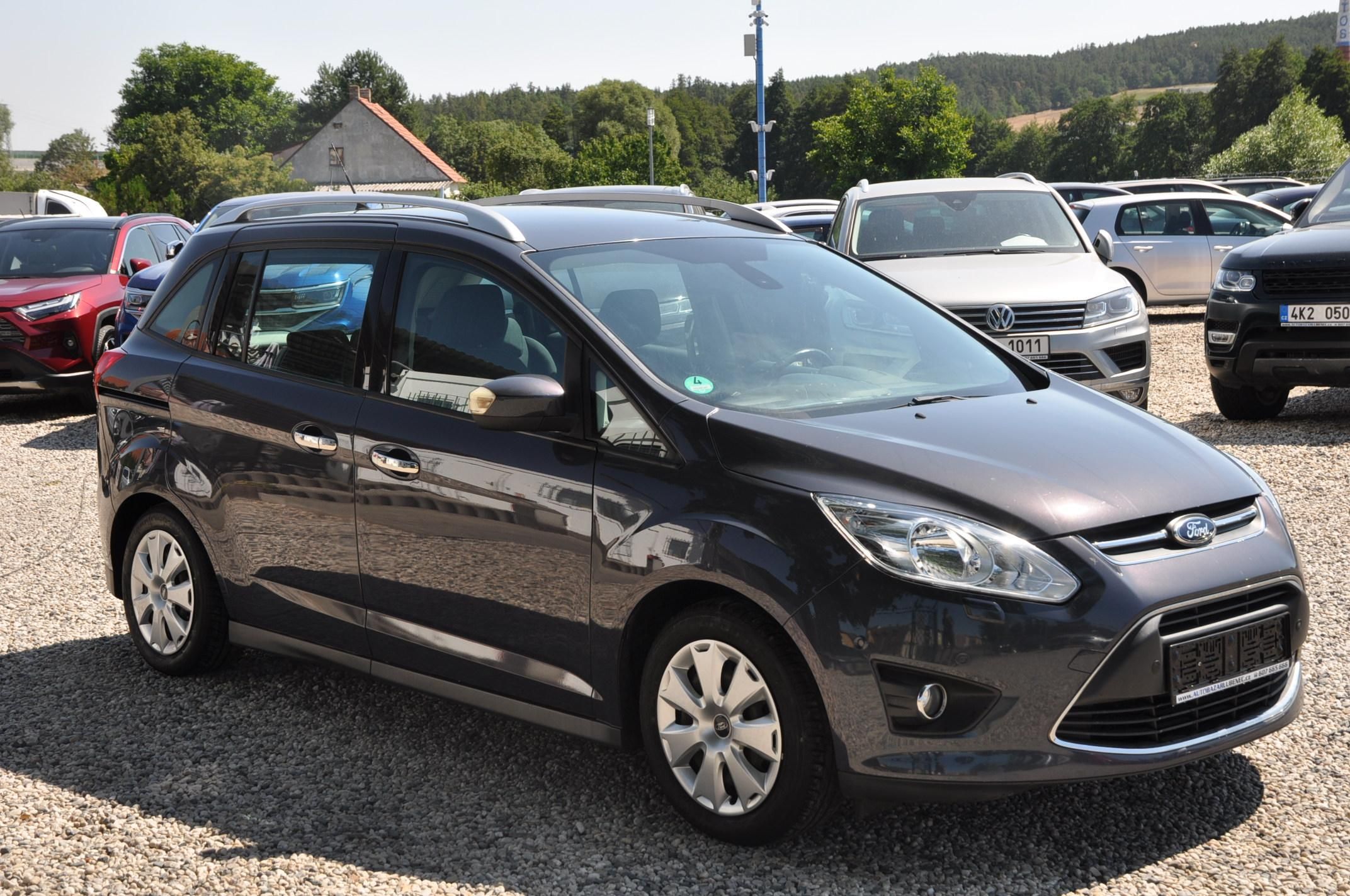 Ford Grand C-MAX, 1.6i 16V 92kW 7.míst - fotka 2