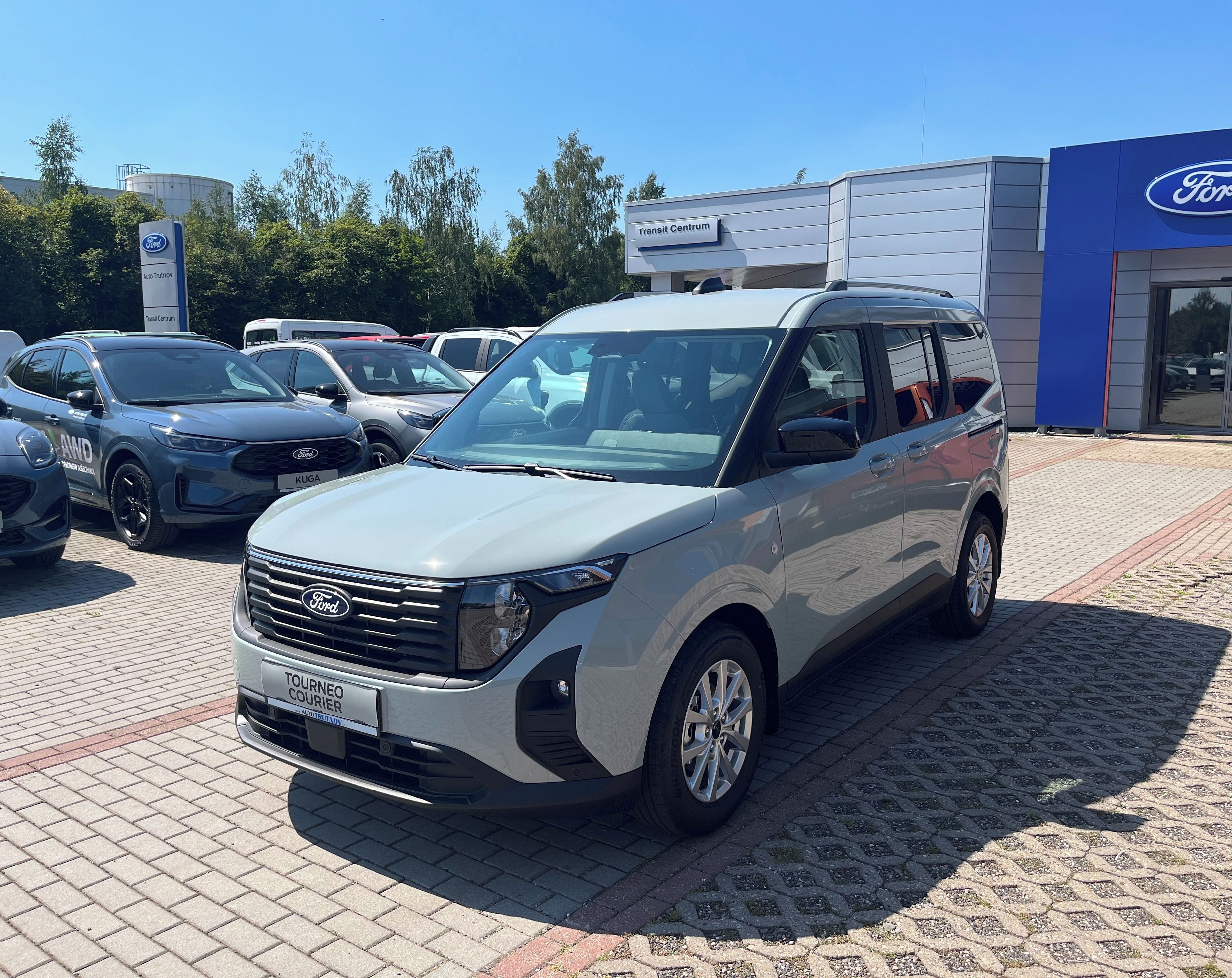 Ford Tourneo Courier, 1.0 EcoBoost 92 kW Titanium