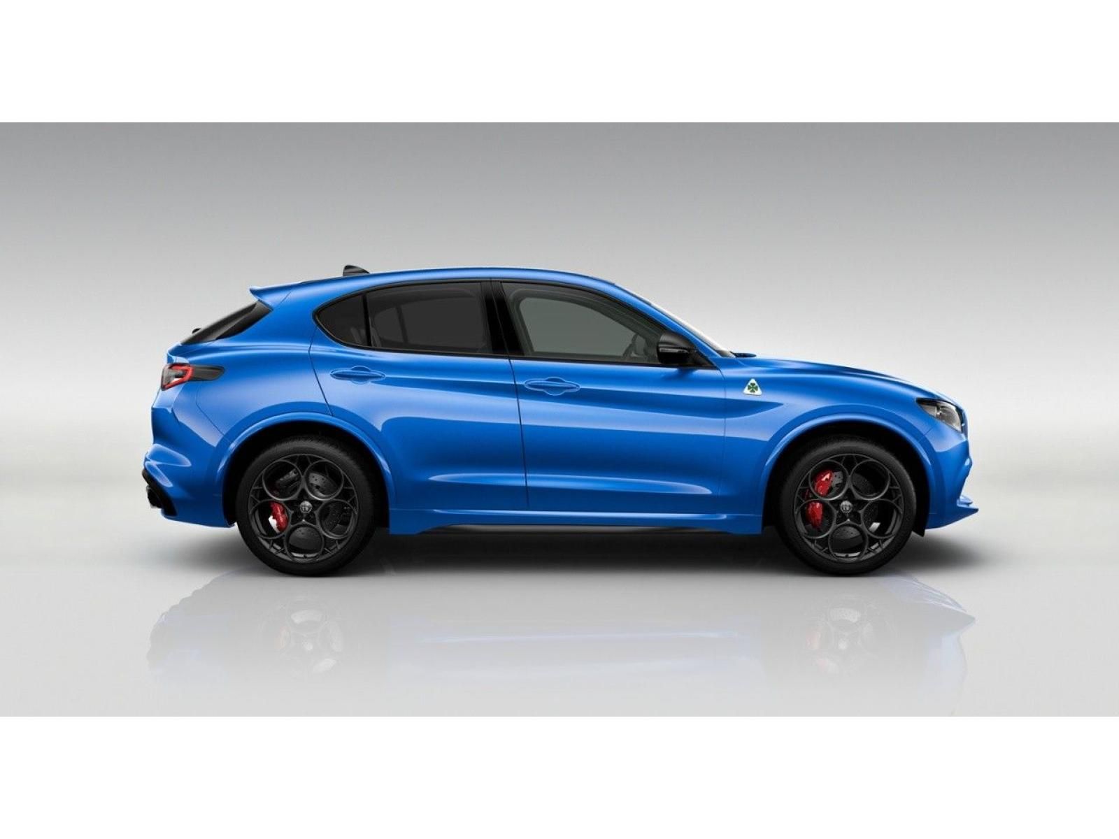 Alfa Romeo Stelvio, 2.9 V6 BiTurbo 520k QV Carbon - fotka 2