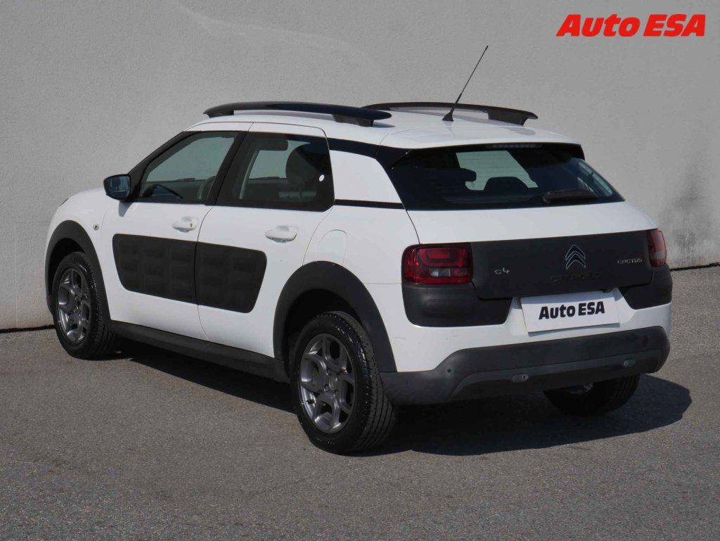 Citroën C4 Cactus, 1.2,1.maj,ČR,autoAC,temp - fotka 4