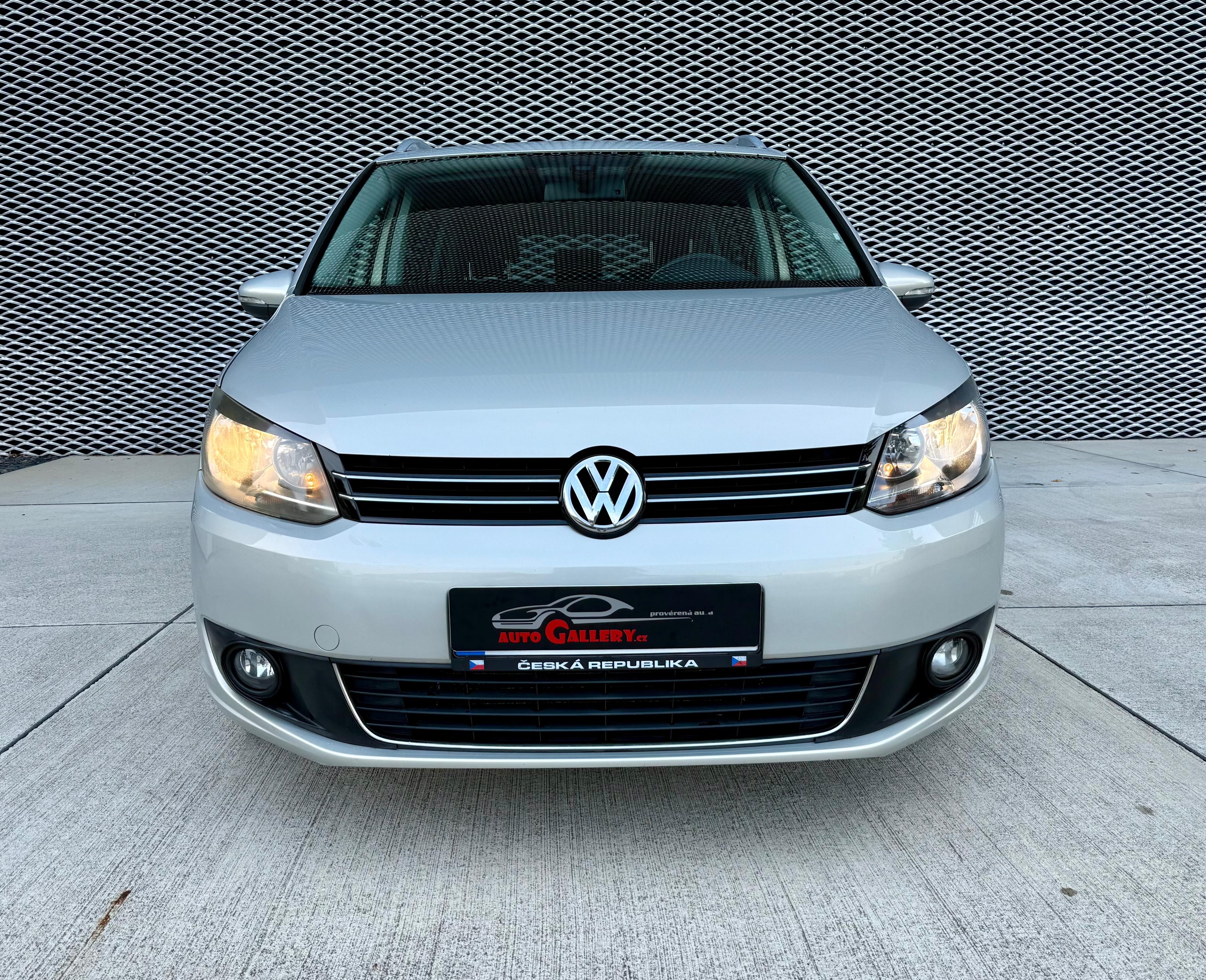 Volkswagen Touran, 1.6 TDi 77 kW - fotka 6