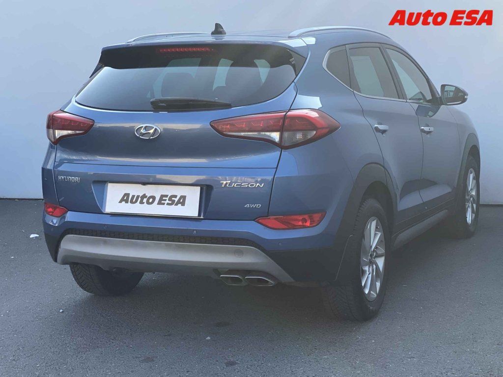 Hyundai Tucson, 2.0CRDi,ČR - fotka 4