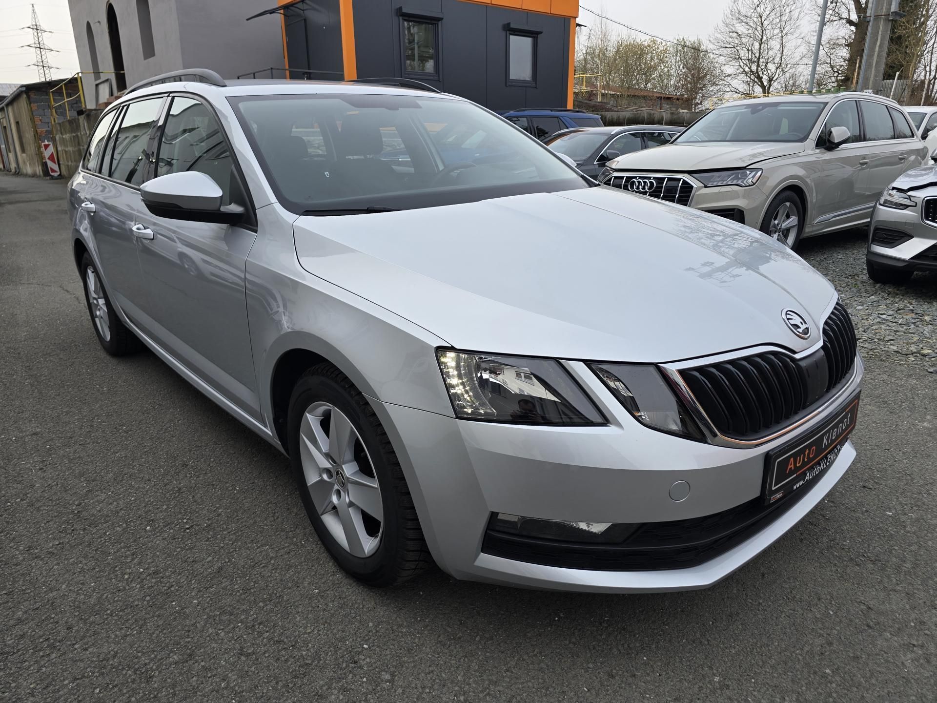 Škoda Octavia, 1,6TDI STYLE LED DIGIKLIMA-DPH - fotka 2