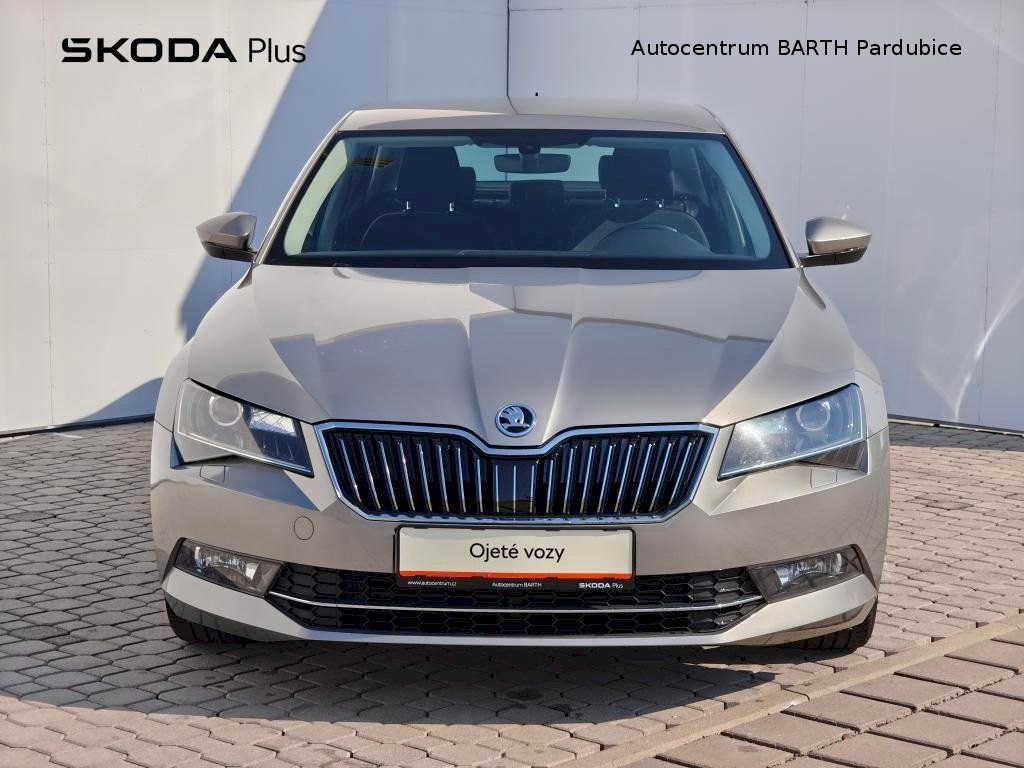 Škoda Superb, 2,0 TDI / 110 kW / Ambition / - fotka 4