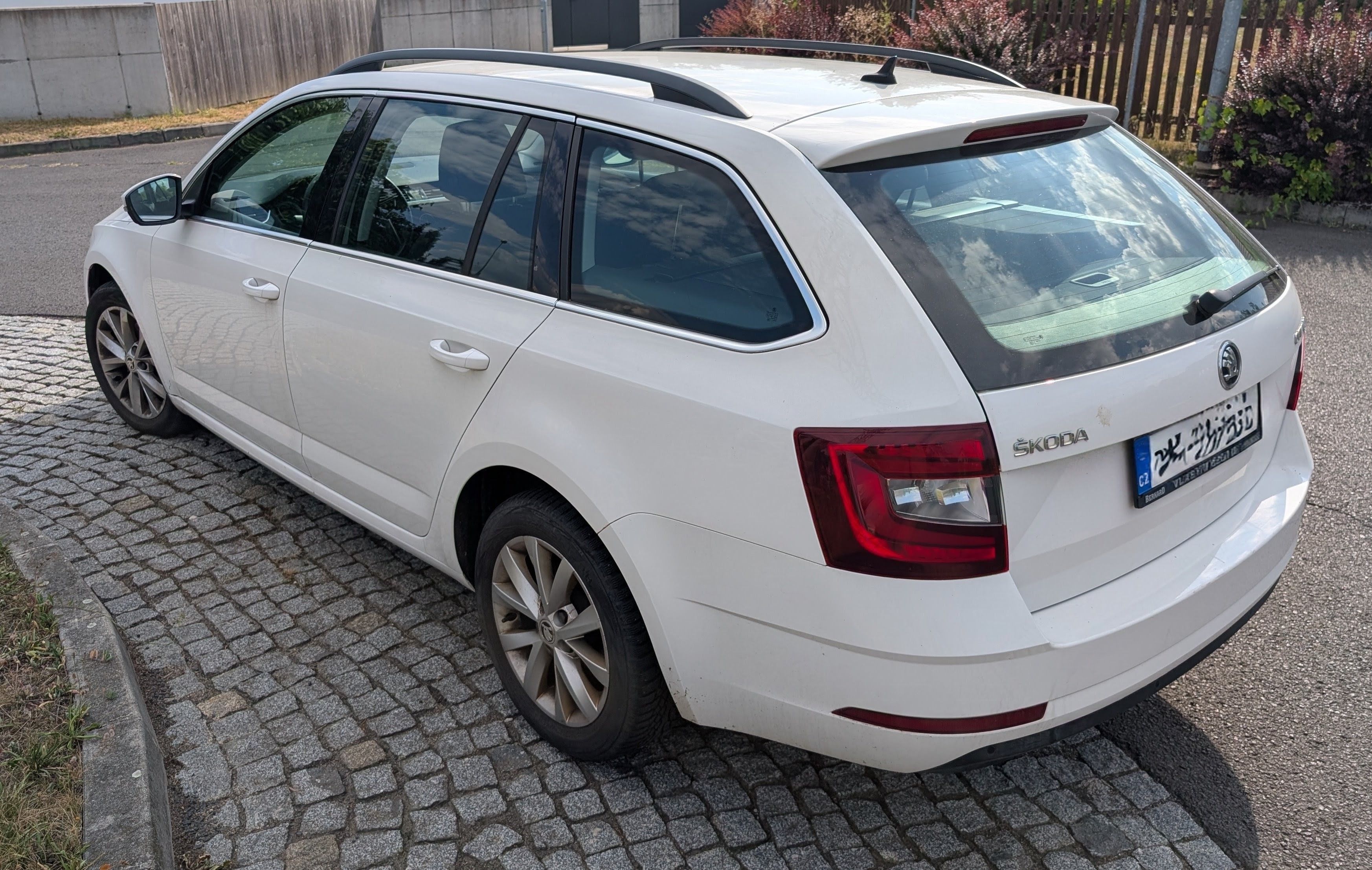 Škoda Octavia, 2.0 TDI - Style - fotka 3