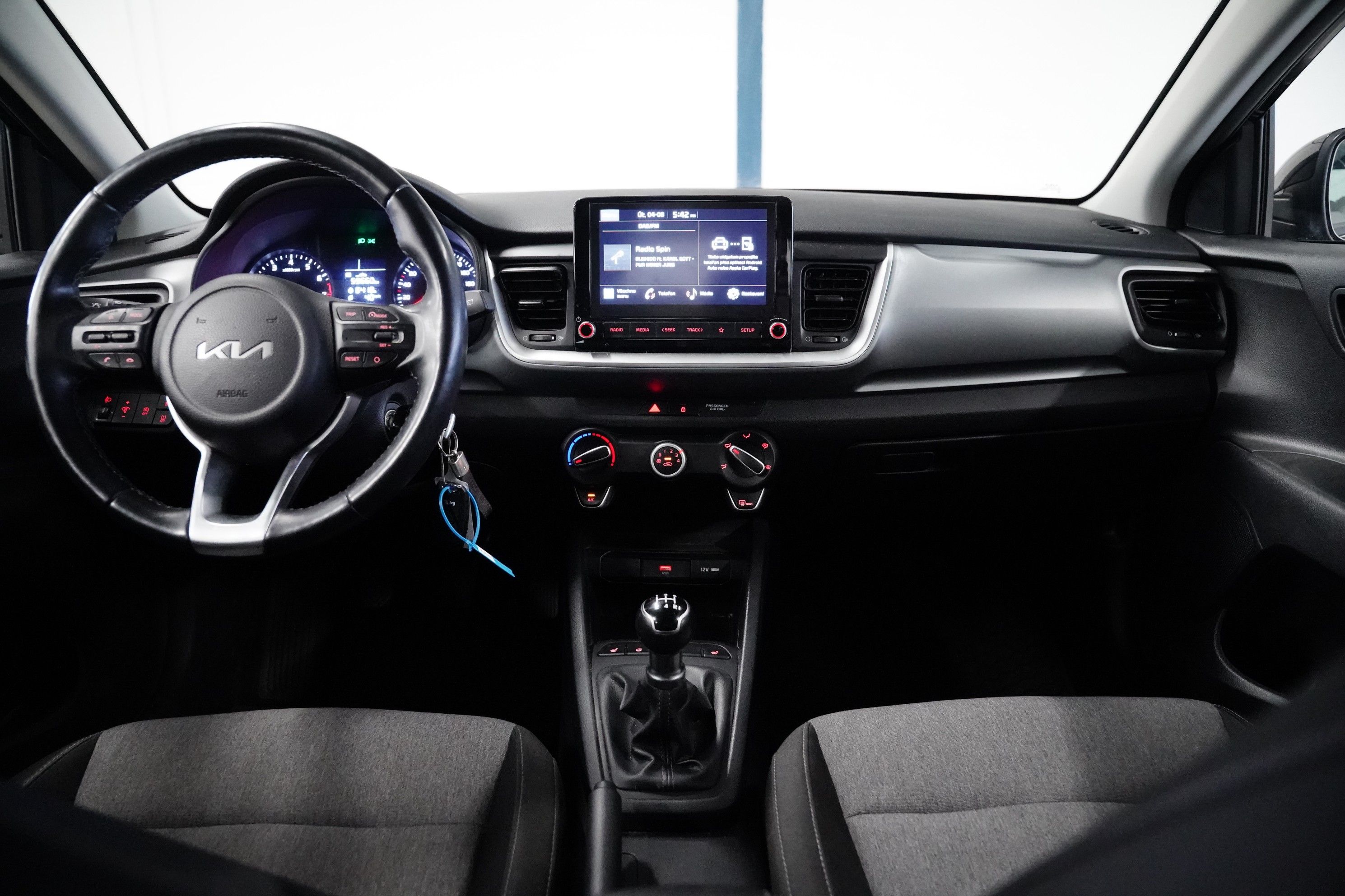 Kia Stonic, 1.2 DPI 62 kW - fotka 5