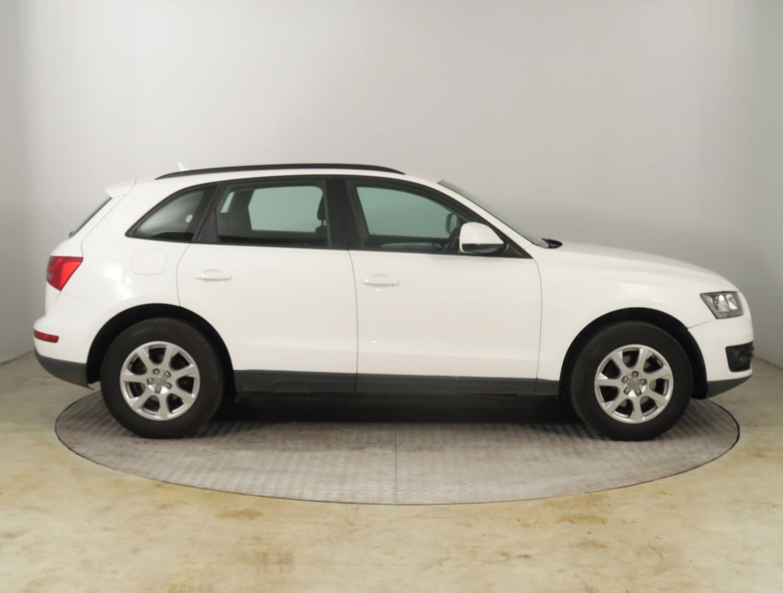 Audi Q5, 2.0 TDI, 4X4, Automat - fotka 6