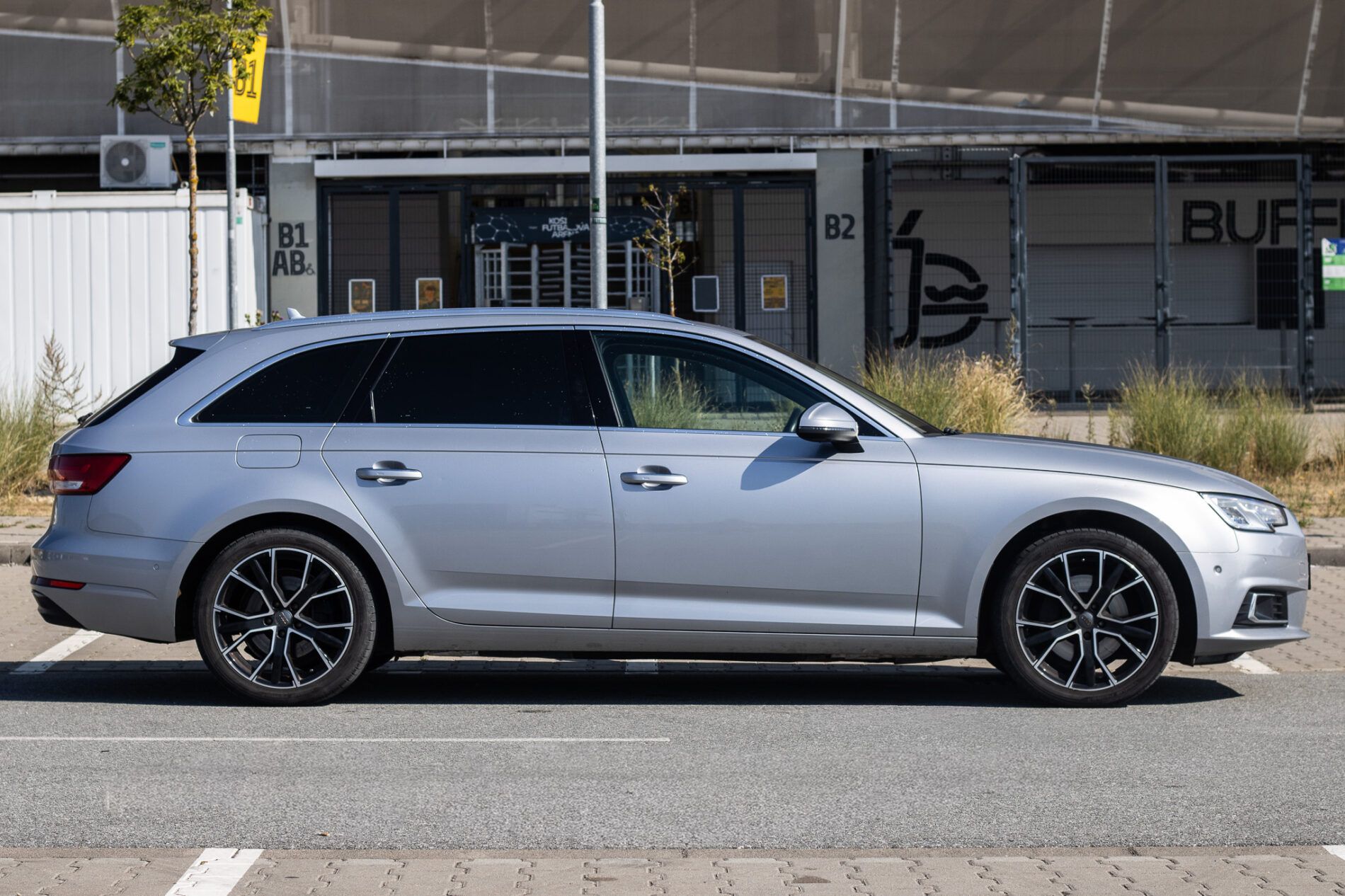 Audi A4 Avant - fotka 4
