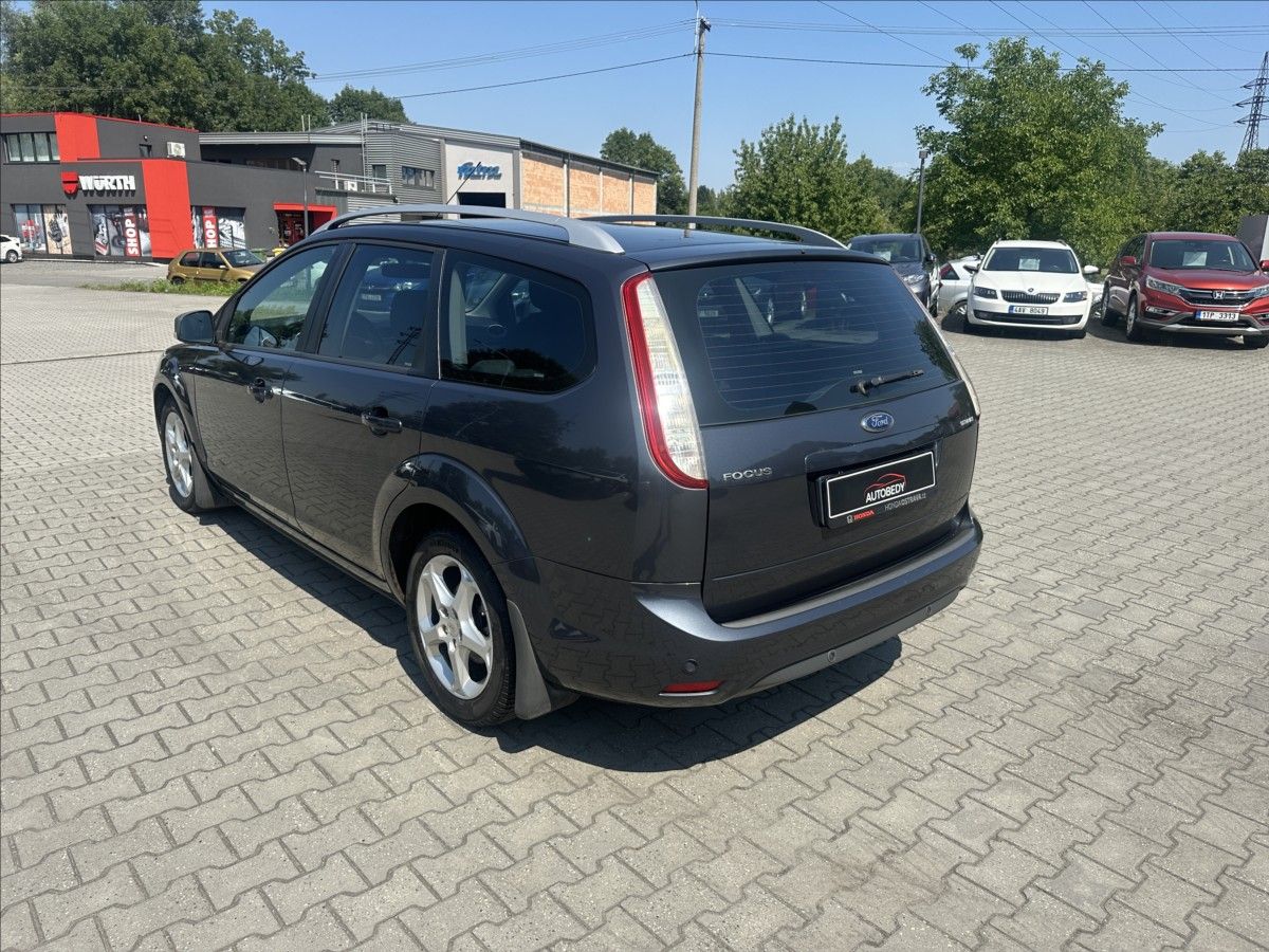 Ford Focus, 1,6i Trend, ČR - fotka 6