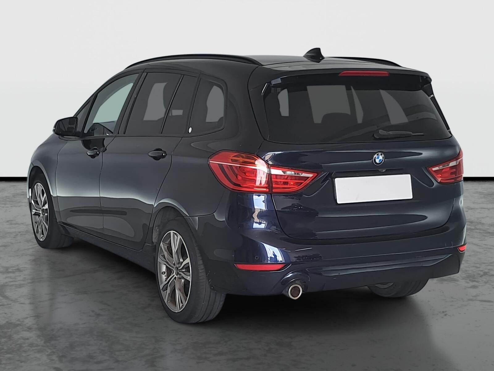 BMW Řada 2, 216i Gran Tourer, 7 míst - fotka 4