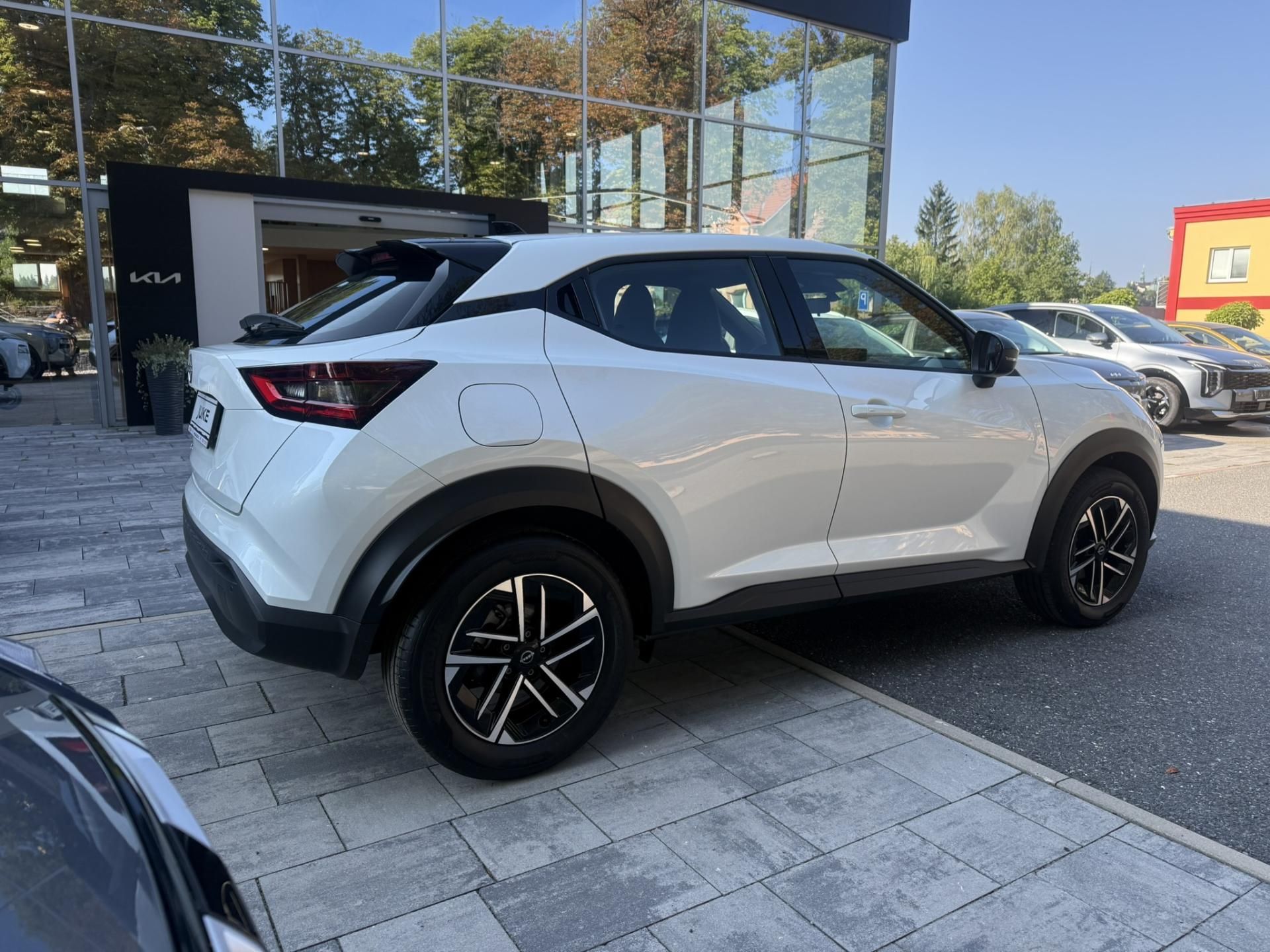 Nissan Juke, JUKE DIG-T 6MT N-CONNECTA + CP - fotka 5