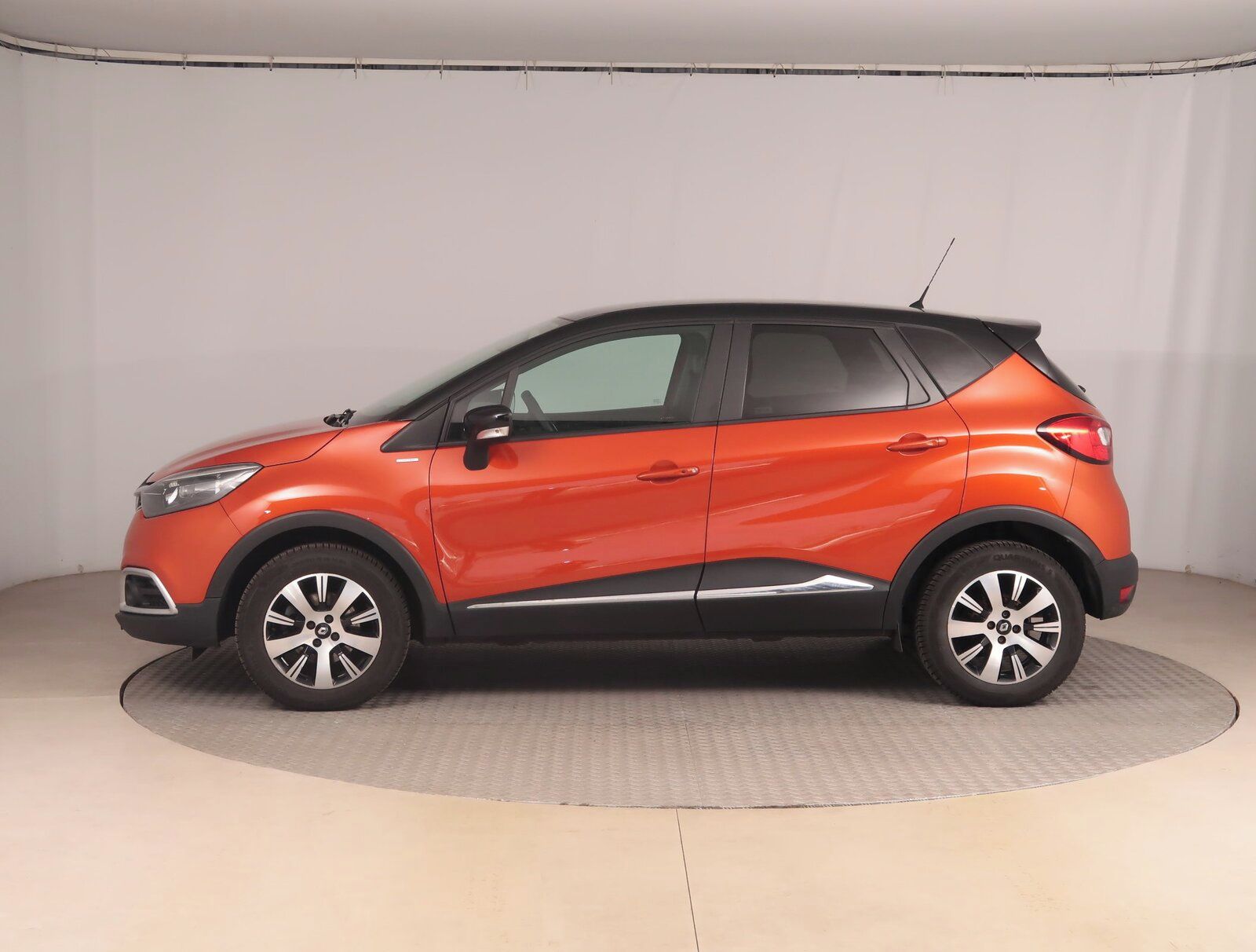 Renault Captur, 1.2 TCe, Limited, Serv.kniha - fotka 3