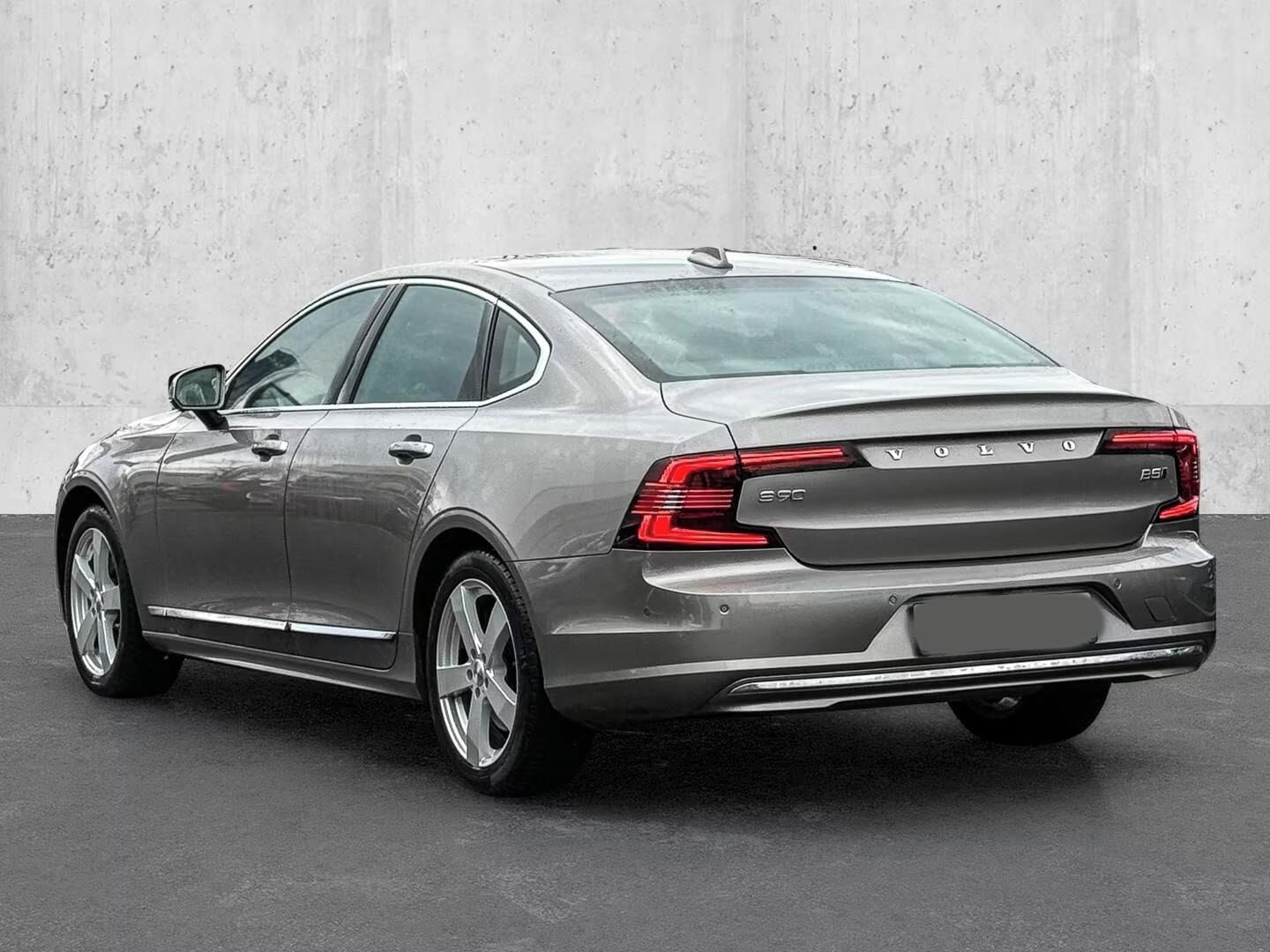 Volvo S90, B5 2.0 Inscription AWD*Kůže* - fotka 2