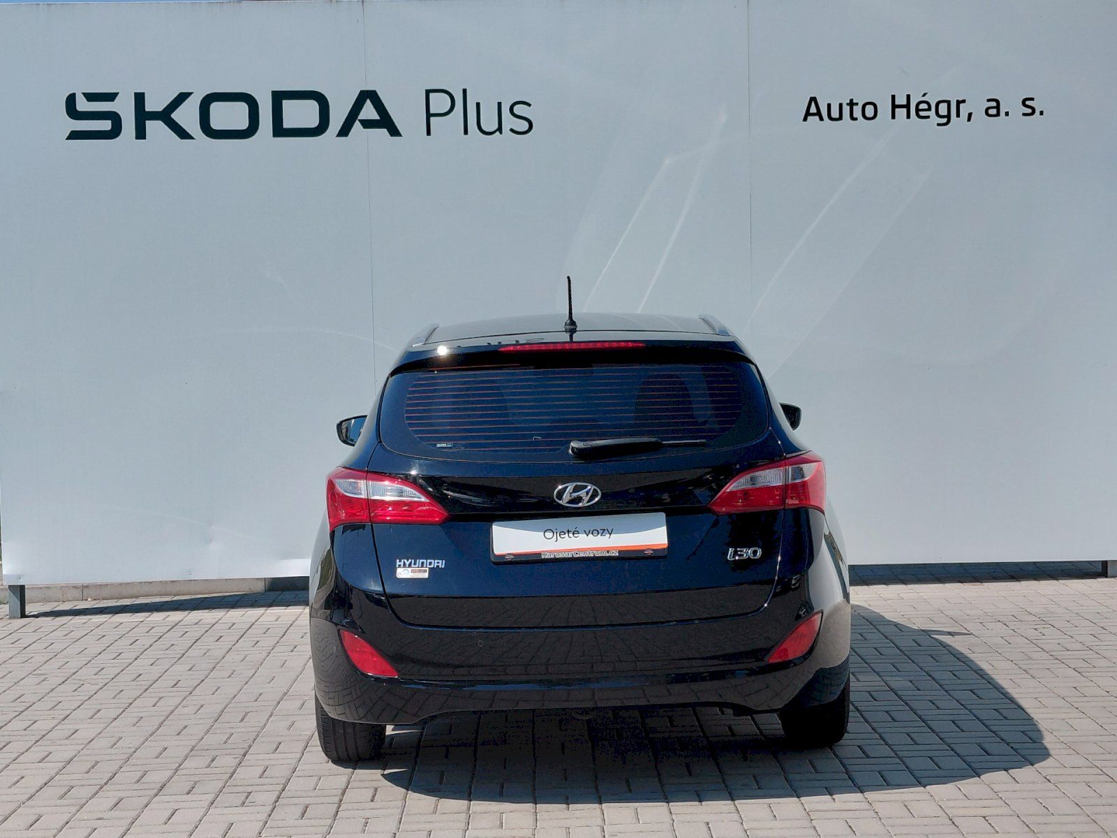 Hyundai i30, 1.6i CVVT Trikolor kombi - fotka 6