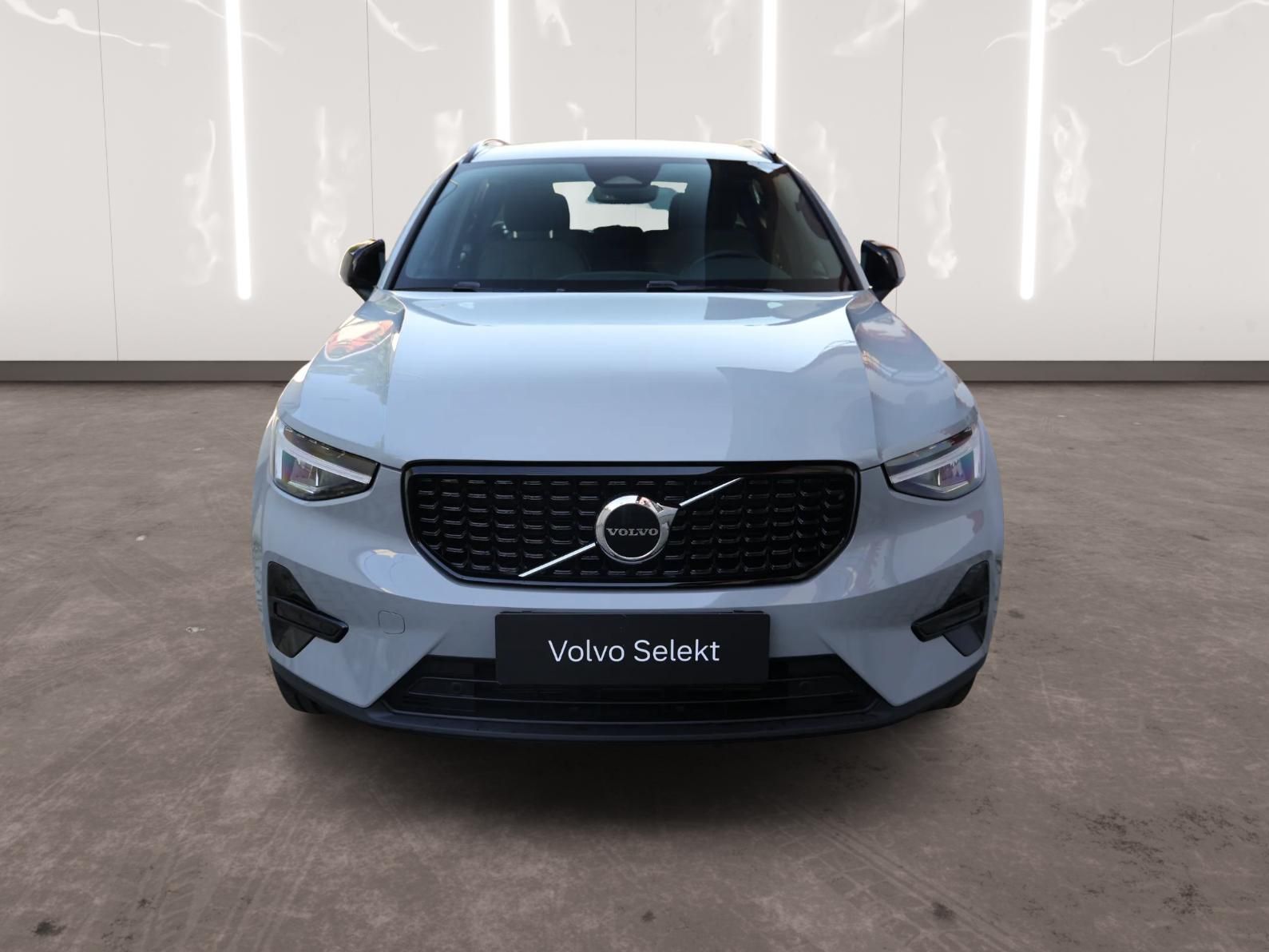 Volvo XC40, Plus, B3 Mild hybrid - fotka 6