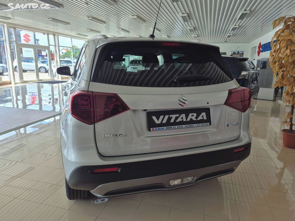 Suzuki Vitara, 1,4 Premium 4x4 Automat - fotka 5