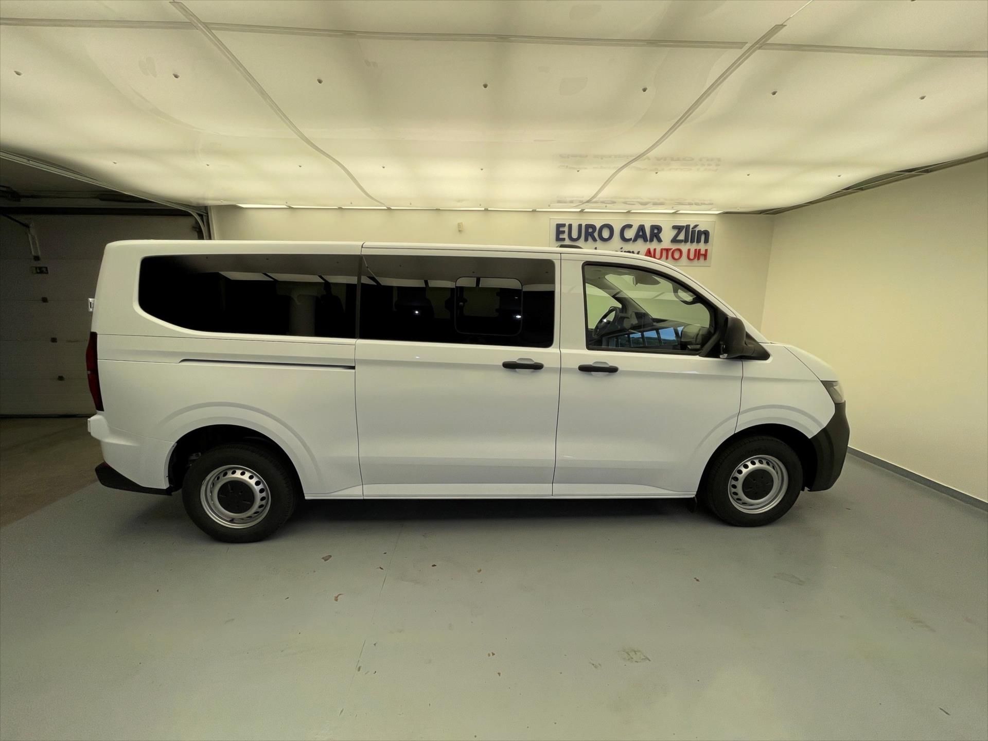 Volkswagen Transporter, Nový T7 Kombi TDI 8AUT DR - fotka 5