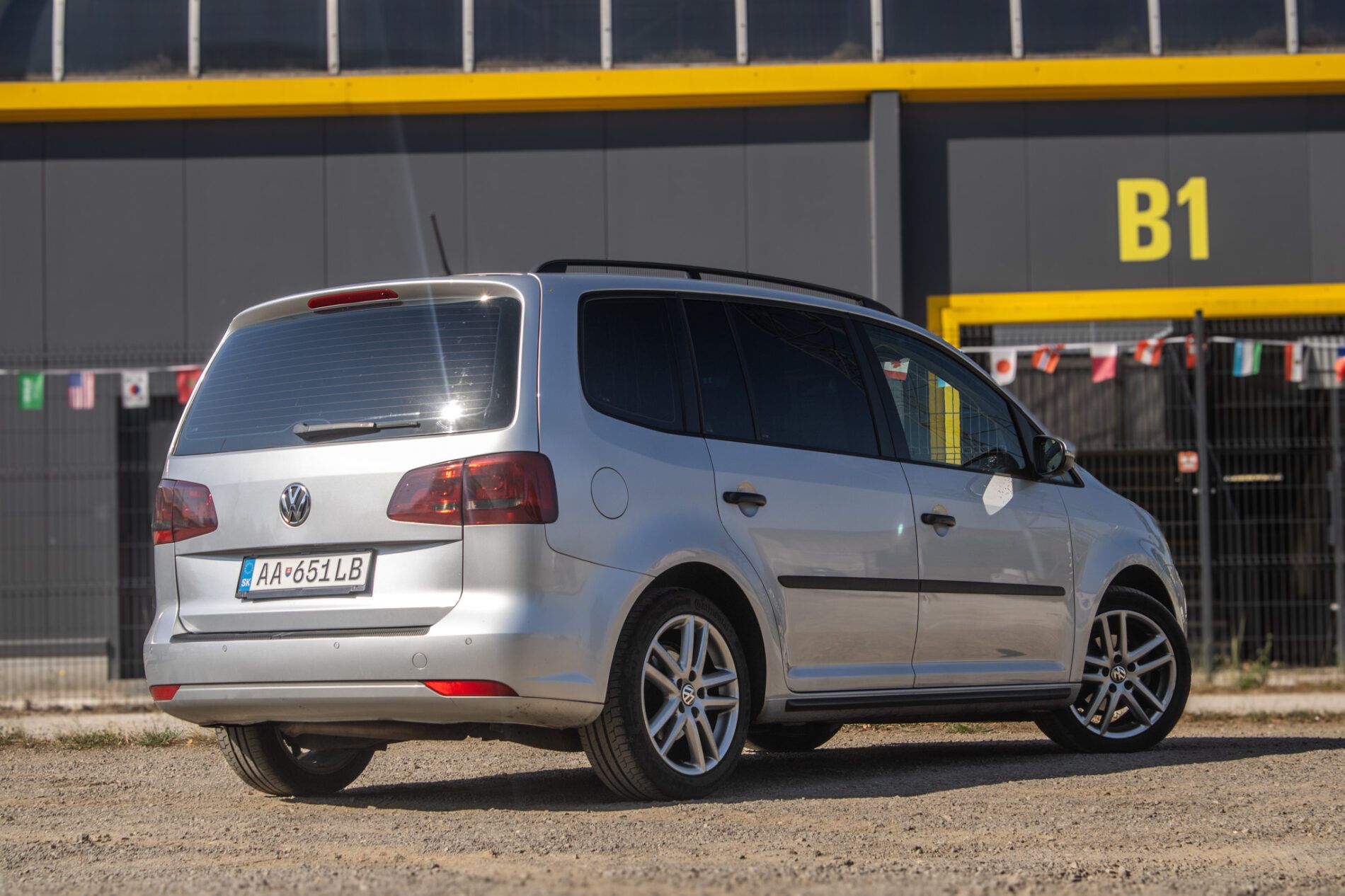 Volkswagen Touran - fotka 5