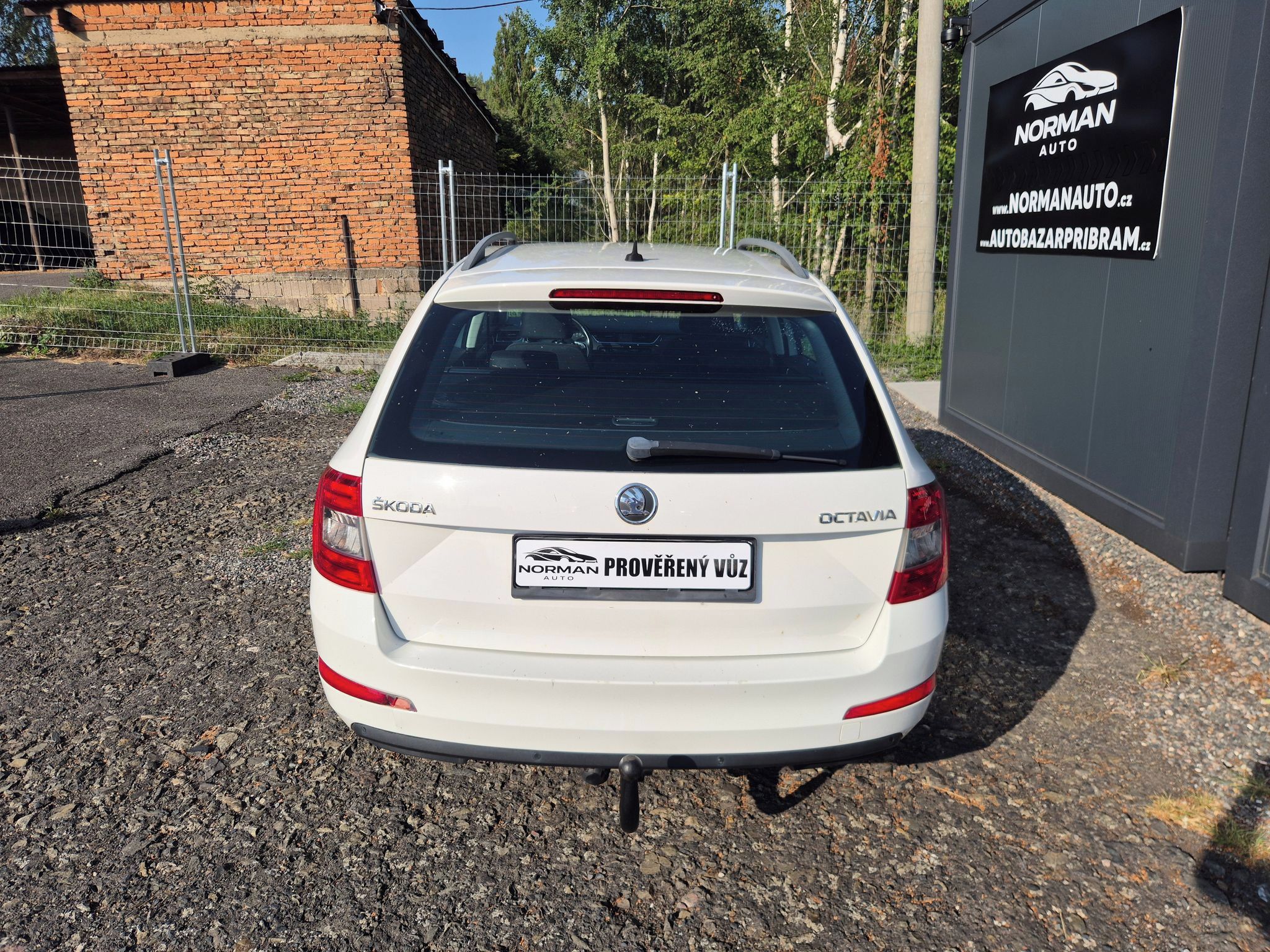 Škoda Octavia, 1.6TDi 77kW , pěkná, bez koroz - fotka 6