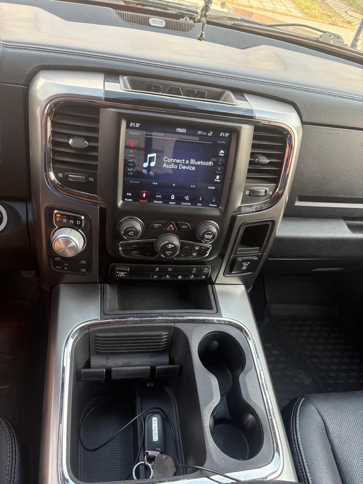 Dodge Ram, Dodge RAM 1500 5.7 HEMI Sport - fotka 5