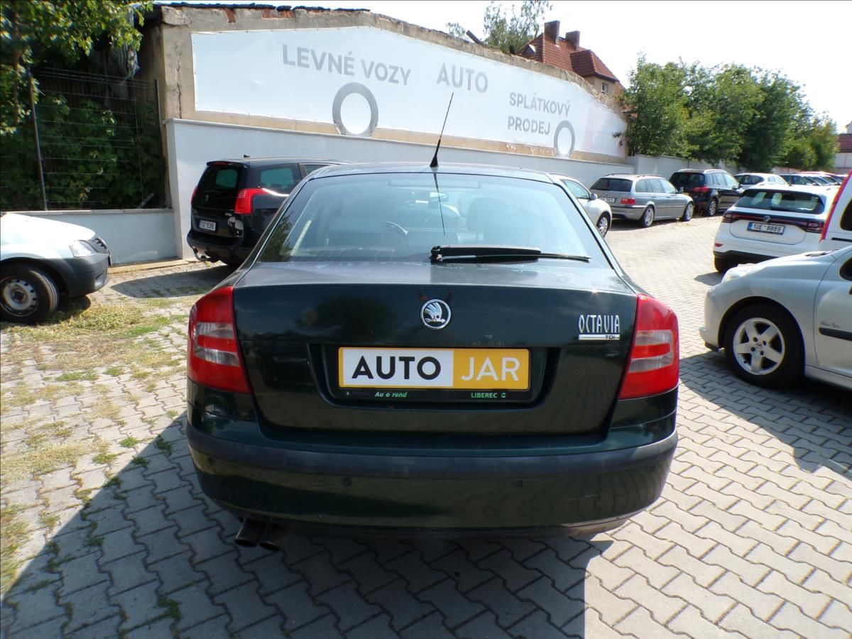 Škoda Octavia, 1,9 TDI  DSG - fotka 6