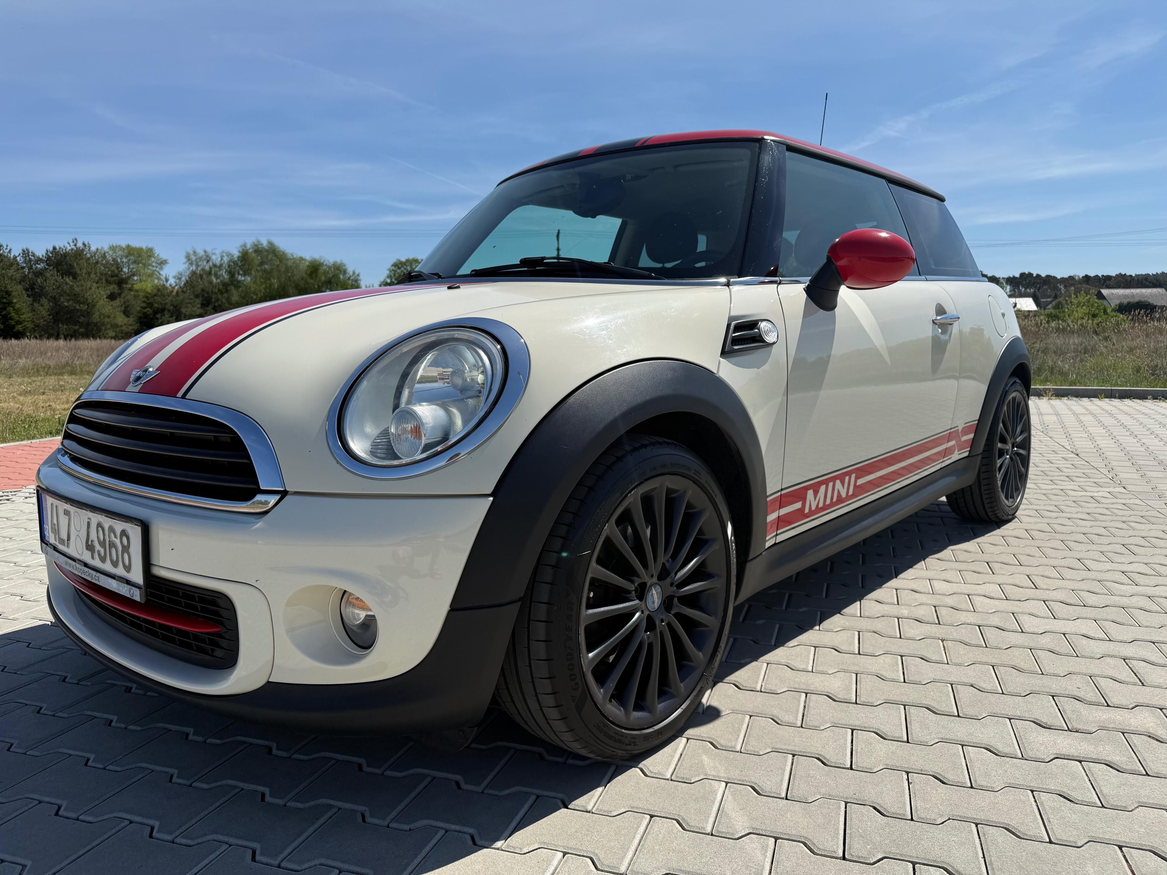 Mini One, MINI One 1.6 benzín, 2013