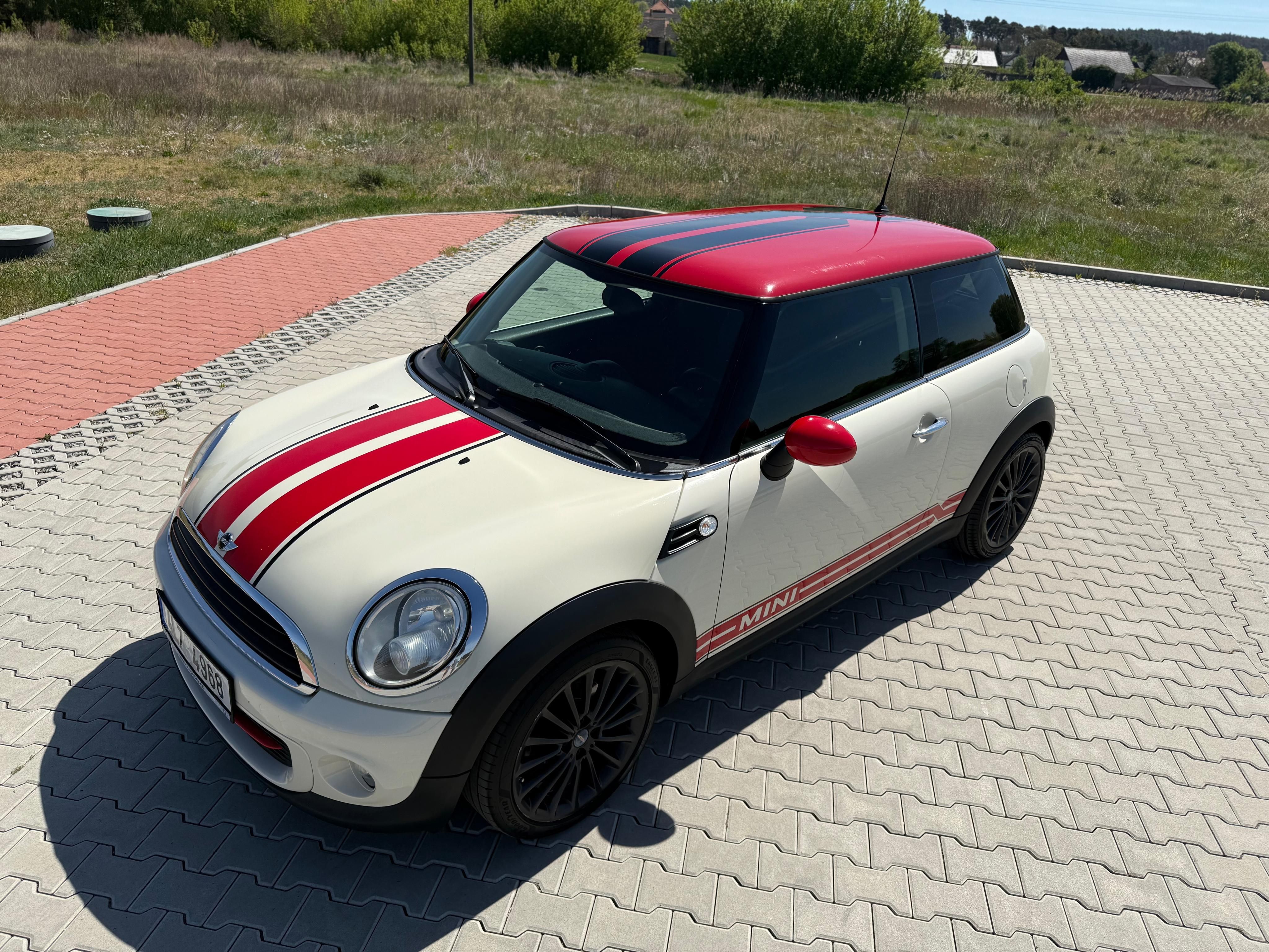 Mini One, MINI One 1.6 benzín, 2013 - fotka 2