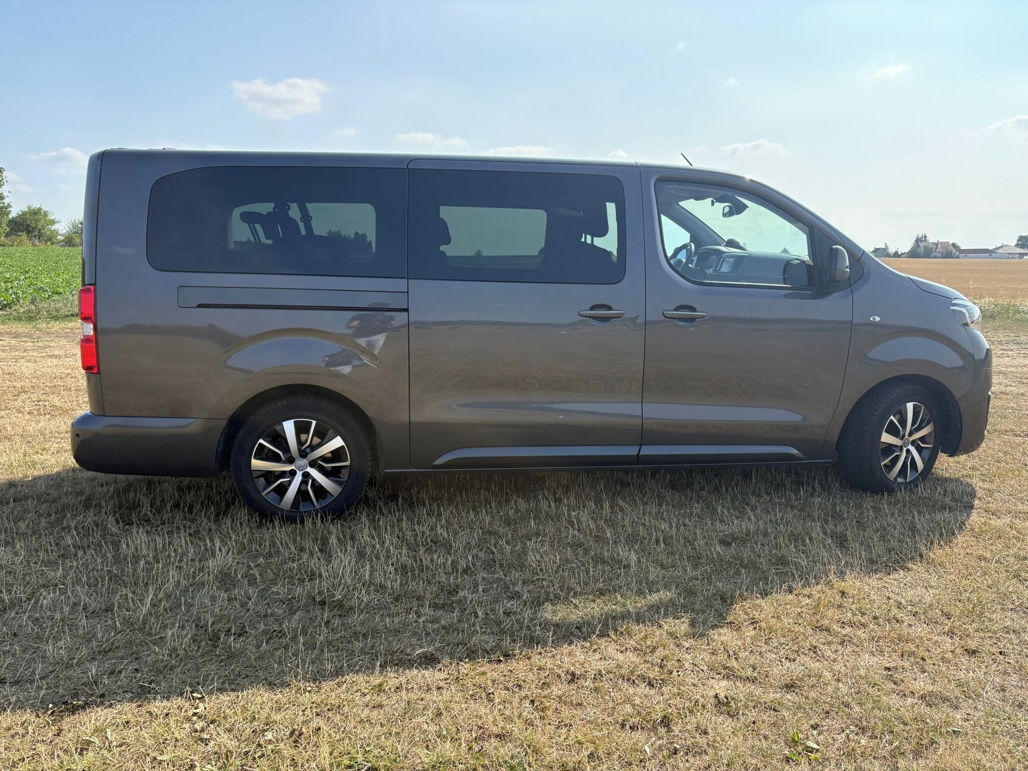 Toyota Proace Verso, 2.0D 144k, 6MT, L2, v záruce - fotka 4
