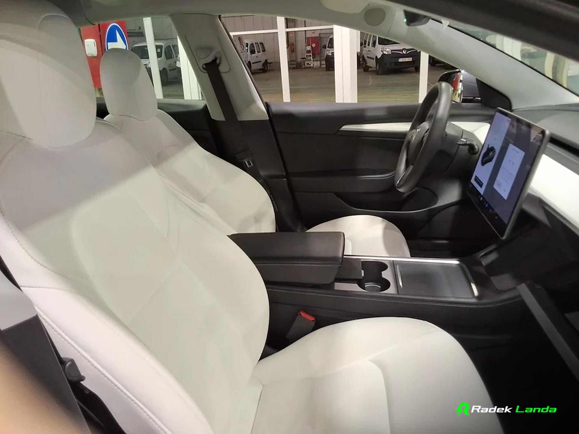 Tesla Model 3, LR AWD 75 kWh | Bílý interiér - fotka 5