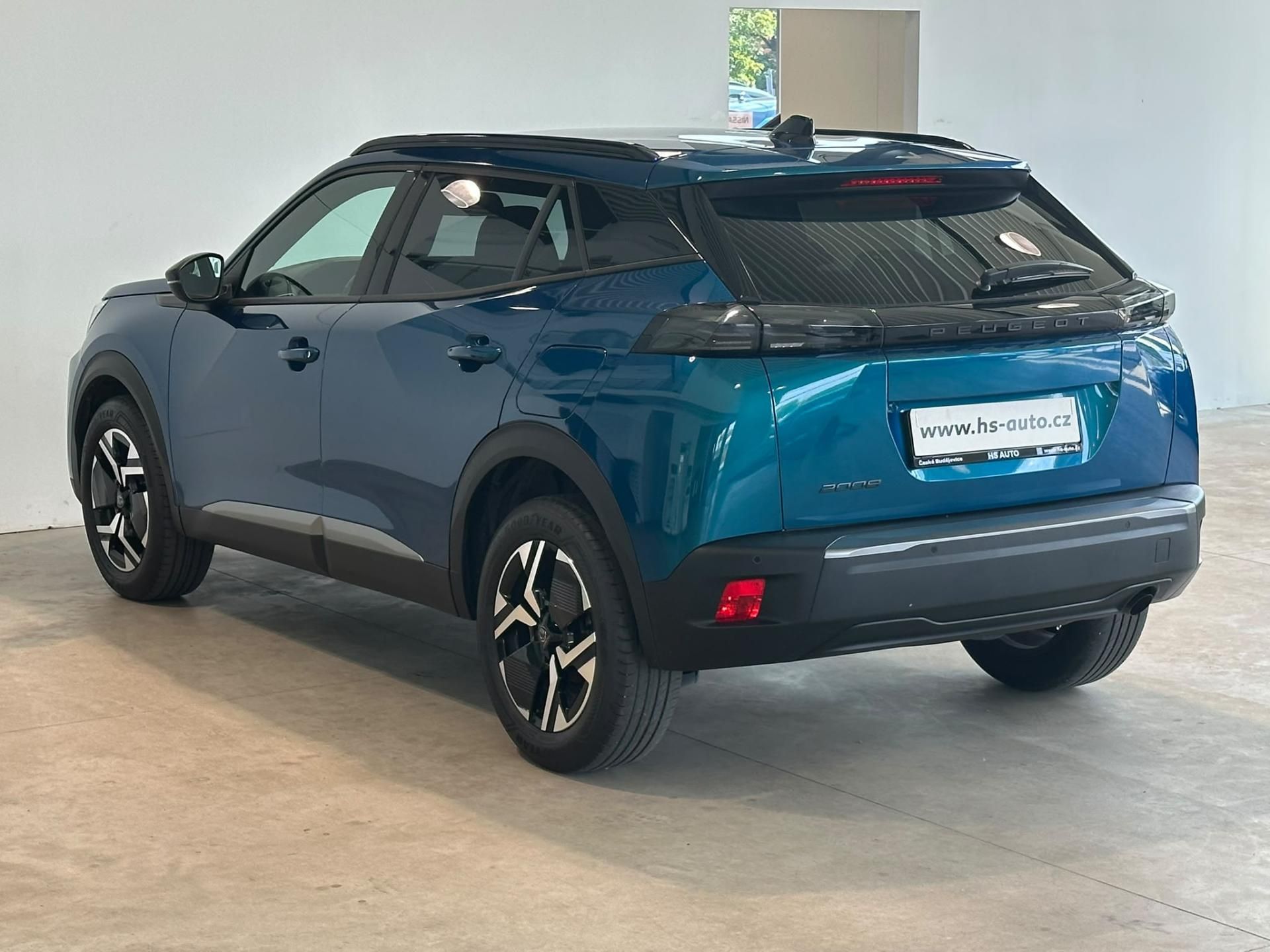 Peugeot 2008, 1,2 PureTech Allure - fotka 6