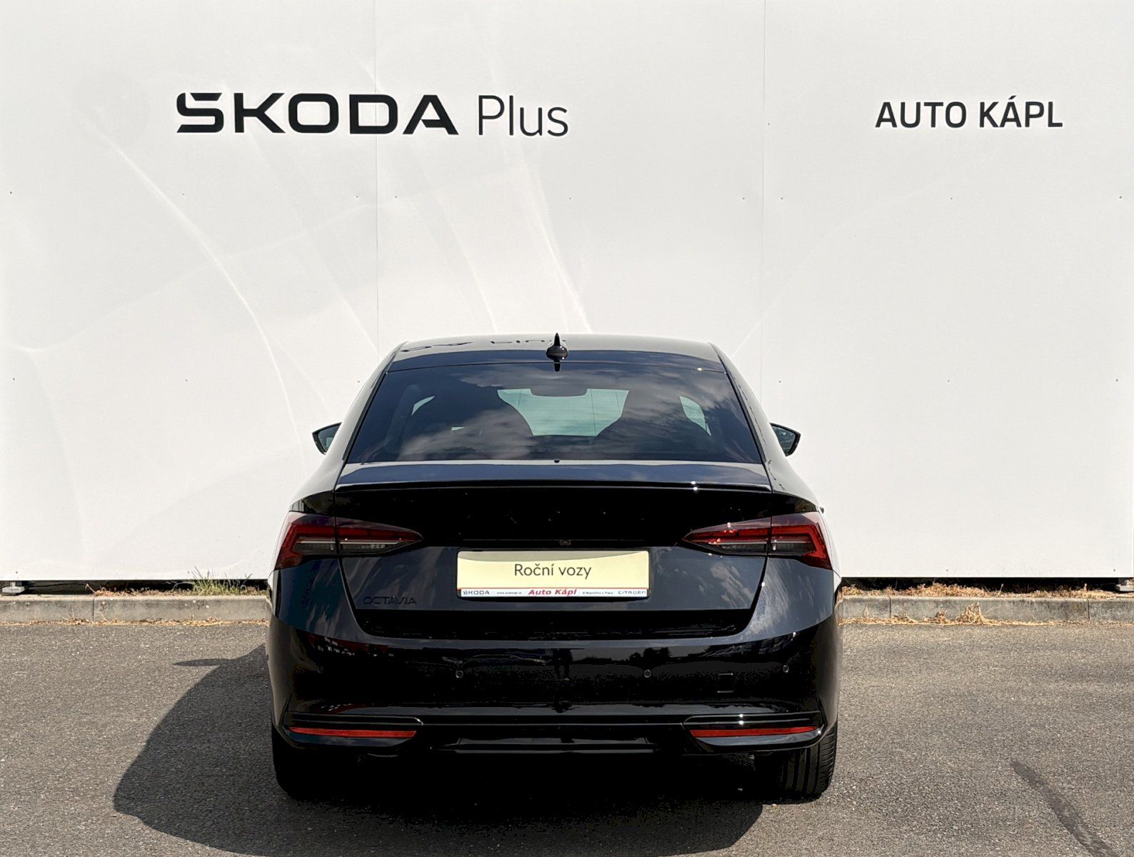 Škoda Octavia, TSI m-HEV 110 kW DSG Sportline - fotka 4