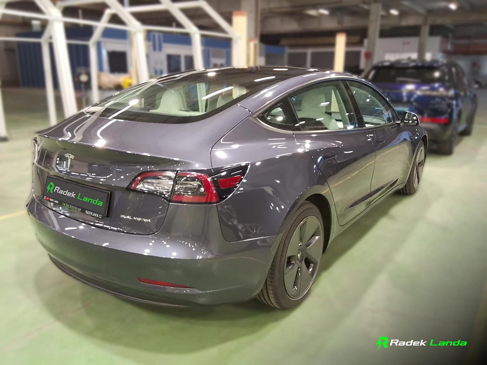 Tesla Model 3, LR AWD 75 kWh | Bílý interiér - fotka 3