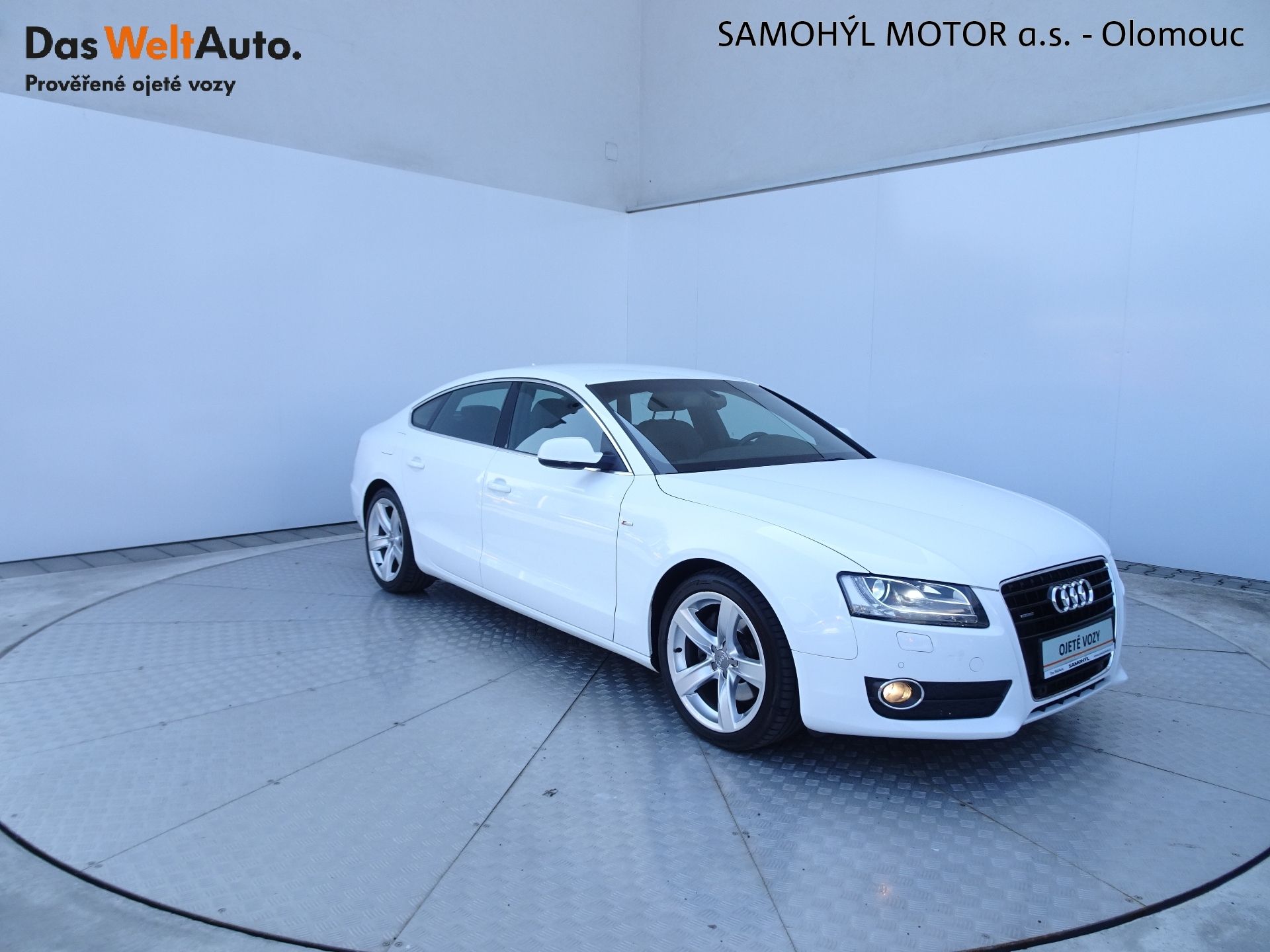 Audi A5, 3.0TDI Quattro Tiptronic S-lin - fotka 6