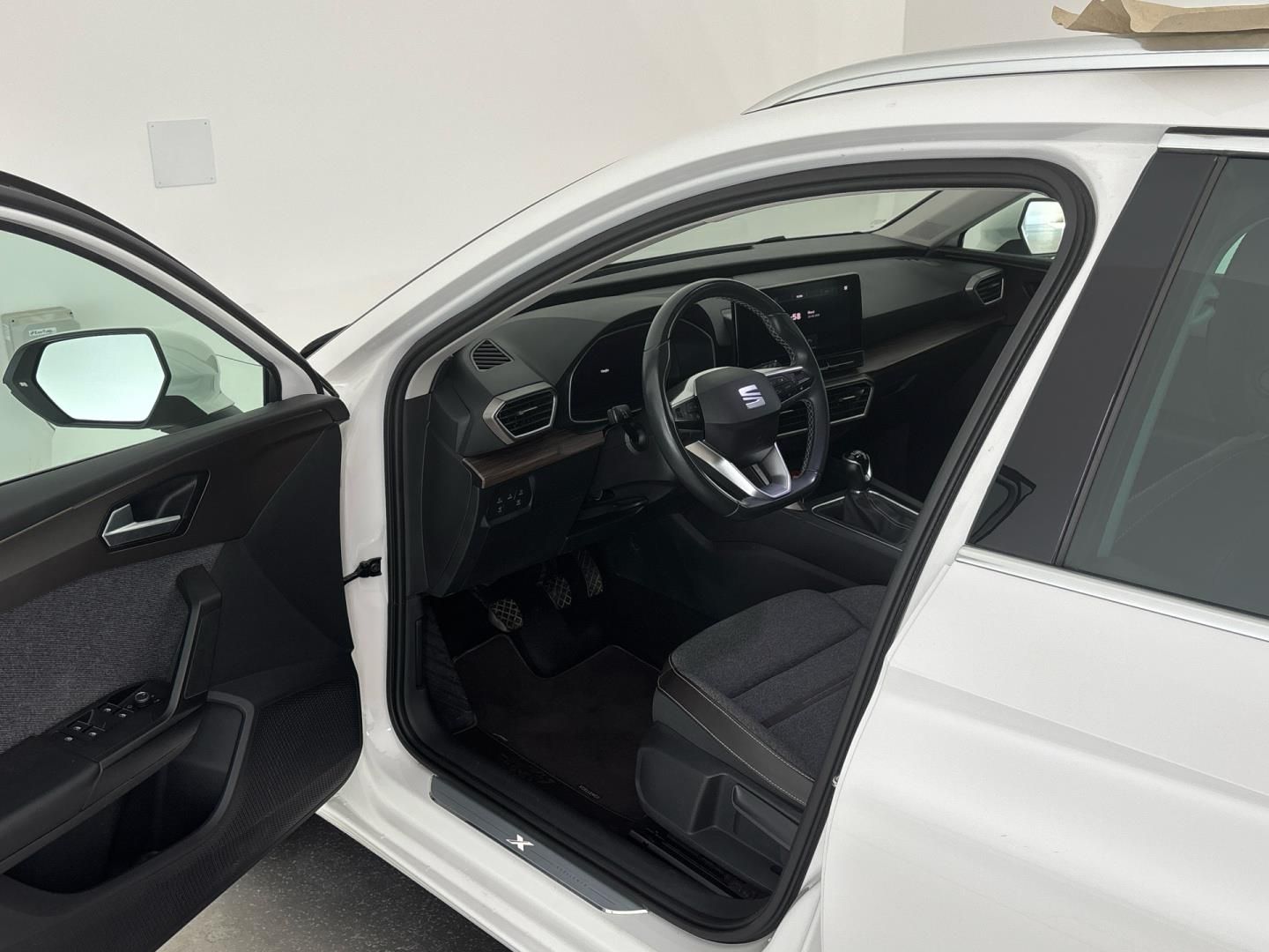 Seat Leon, 1.5 TSI / 96 kW Xcellence - fotka 6